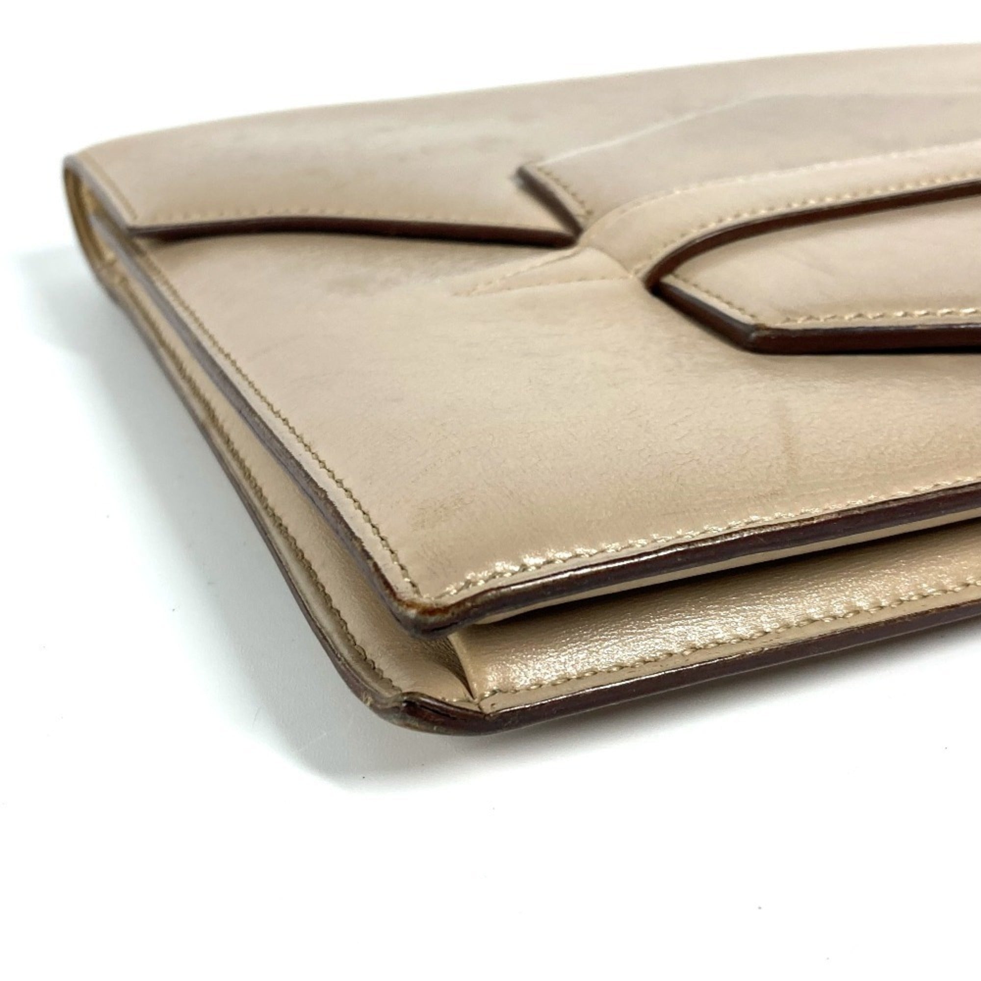 Hermes Beige Leather Clutch Bag (Pre-Owned)