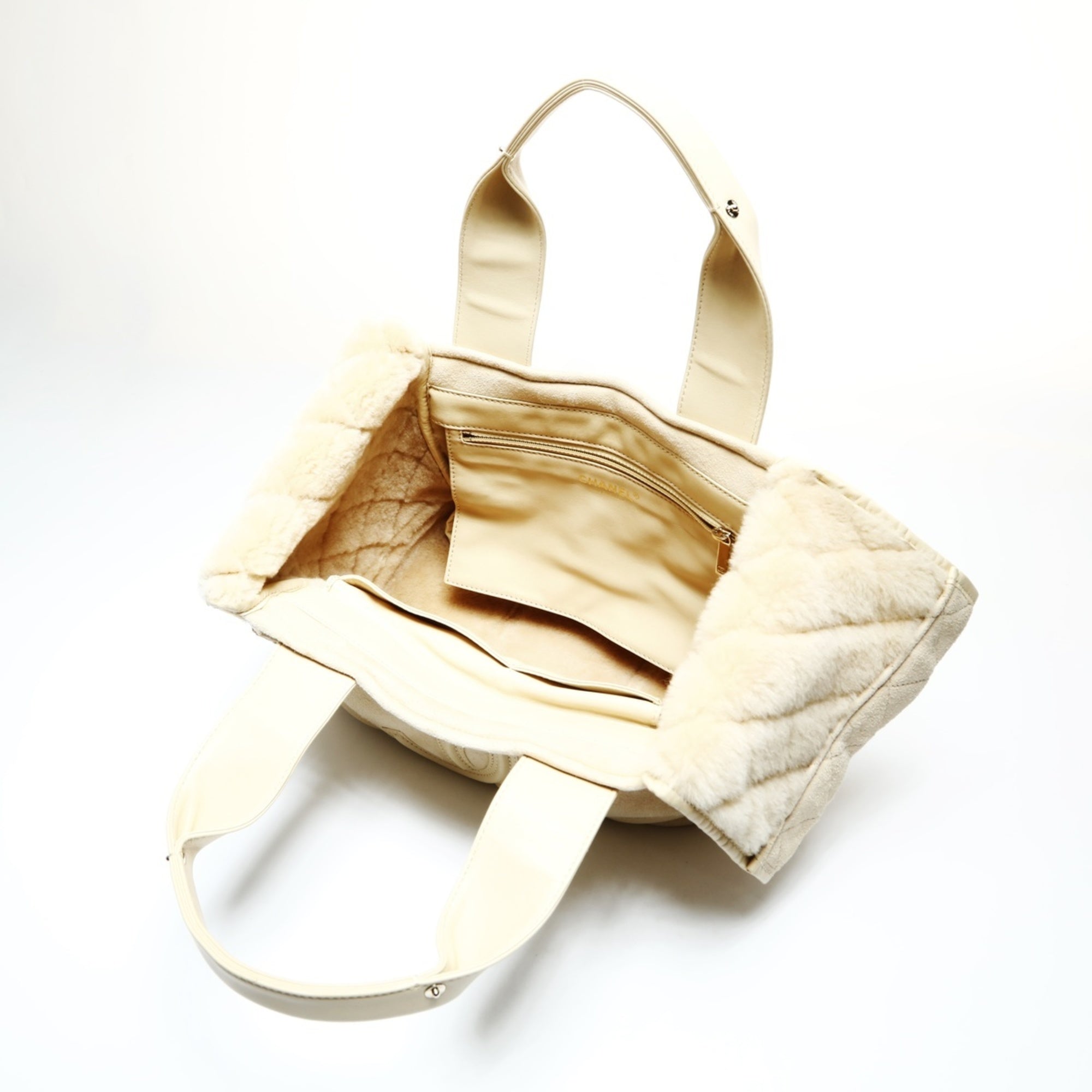 Chanel Beige Handbag (Pre-Owned)
