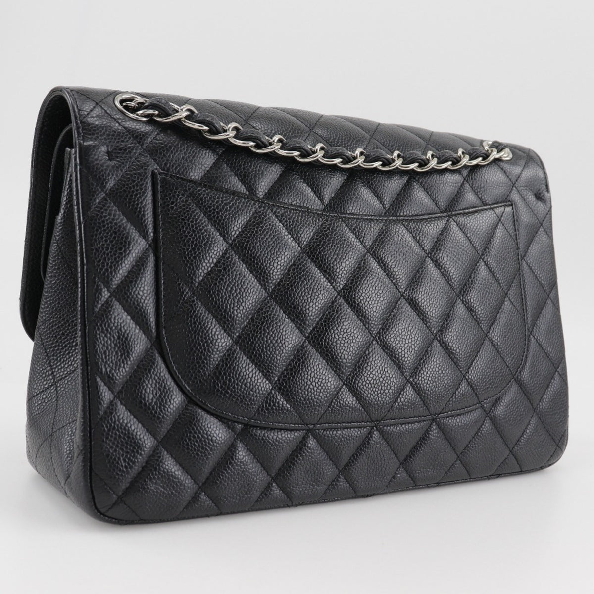 Chanel Black Caviar Leather Shoulder Bag (Pre-Owned)