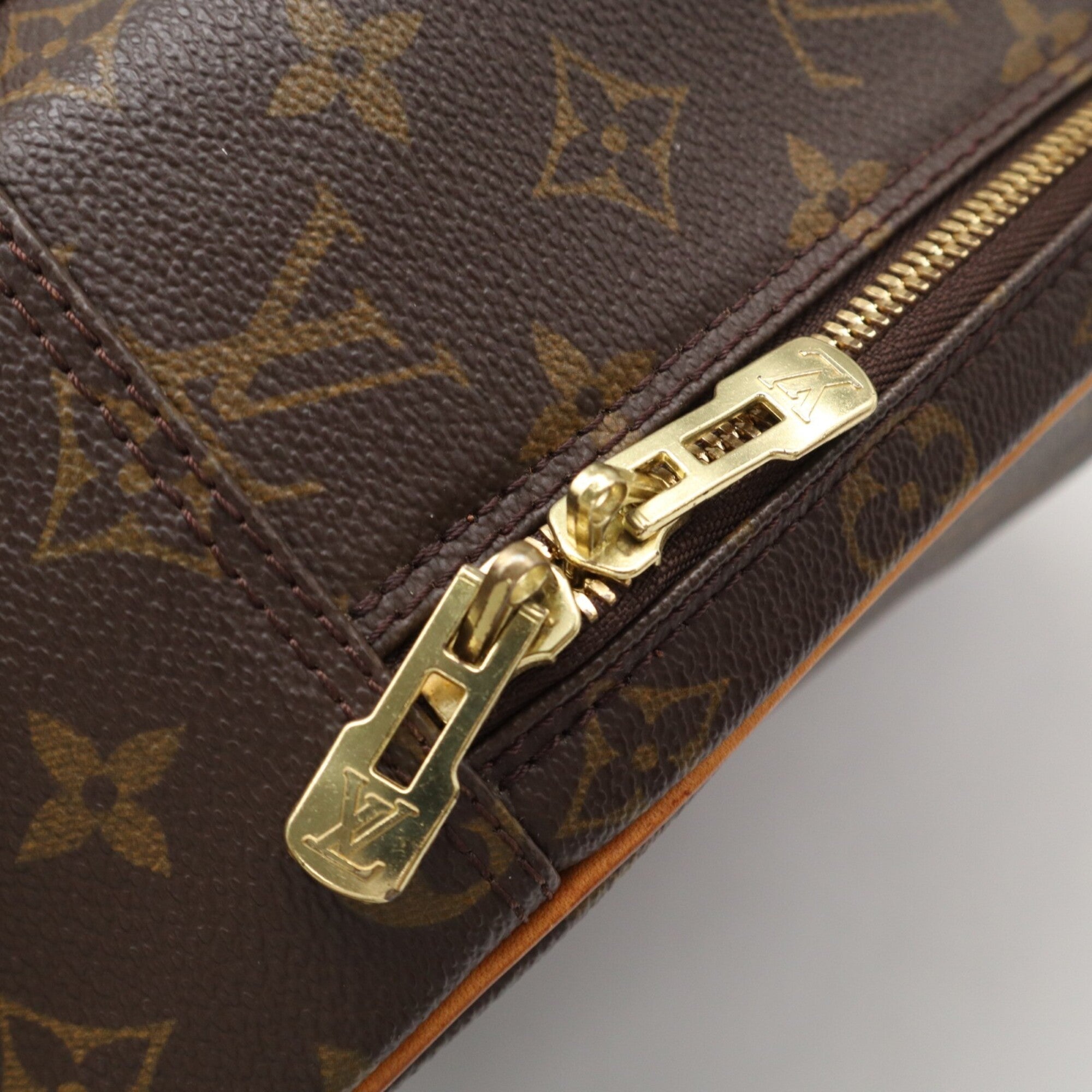 Louis Vuitton Beige Brown Coated Canvas Leather Shoulder Bag (Pre-Owned)