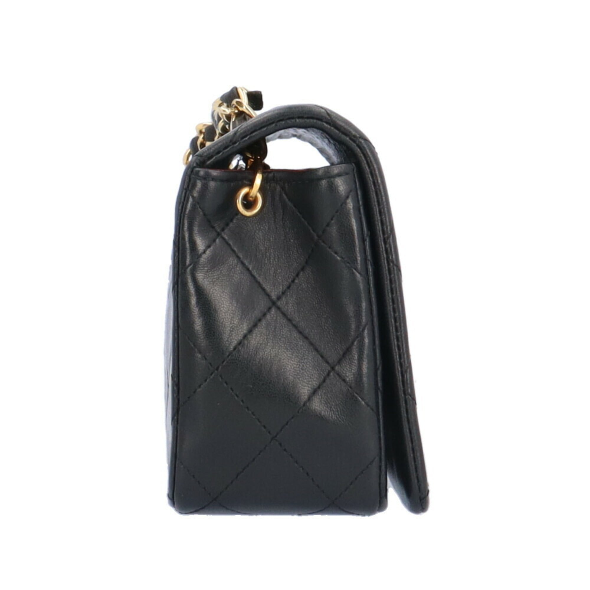 Chanel Matelasse Black Leather Shoulder Bag (Pre-Owned)