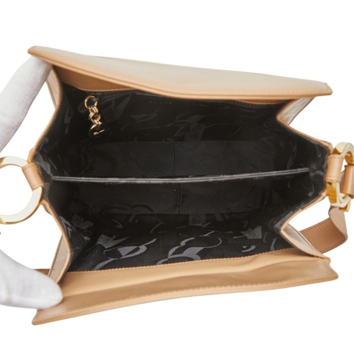 Salvatore Ferragamo Beige Leather Shoulder Bag (Pre-Owned)