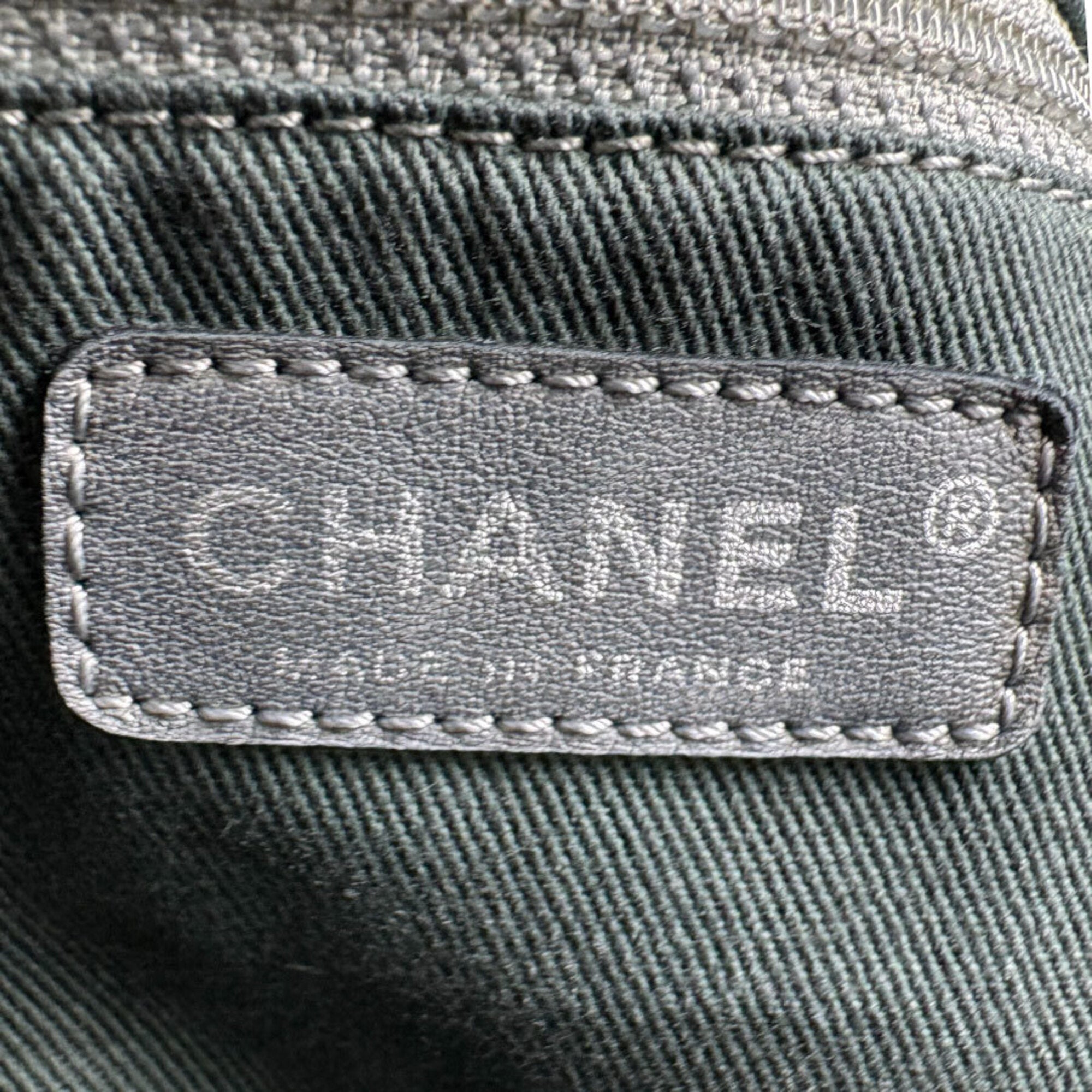 Chanel Black Canvas Leather Shoulder Bag (Pre-Owned)