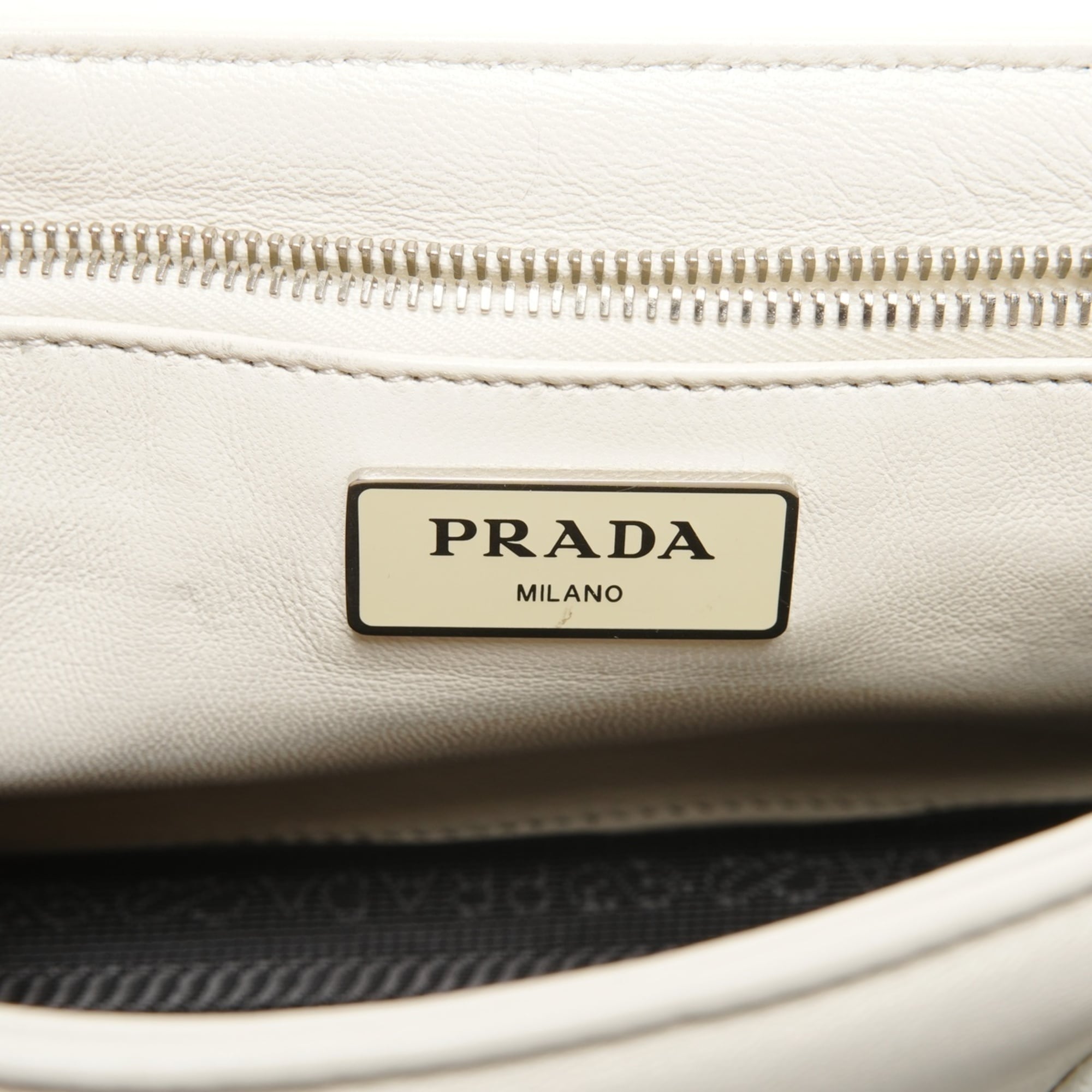 Prada White Nappa Leather Shoulder Bag (Pre-Owned)