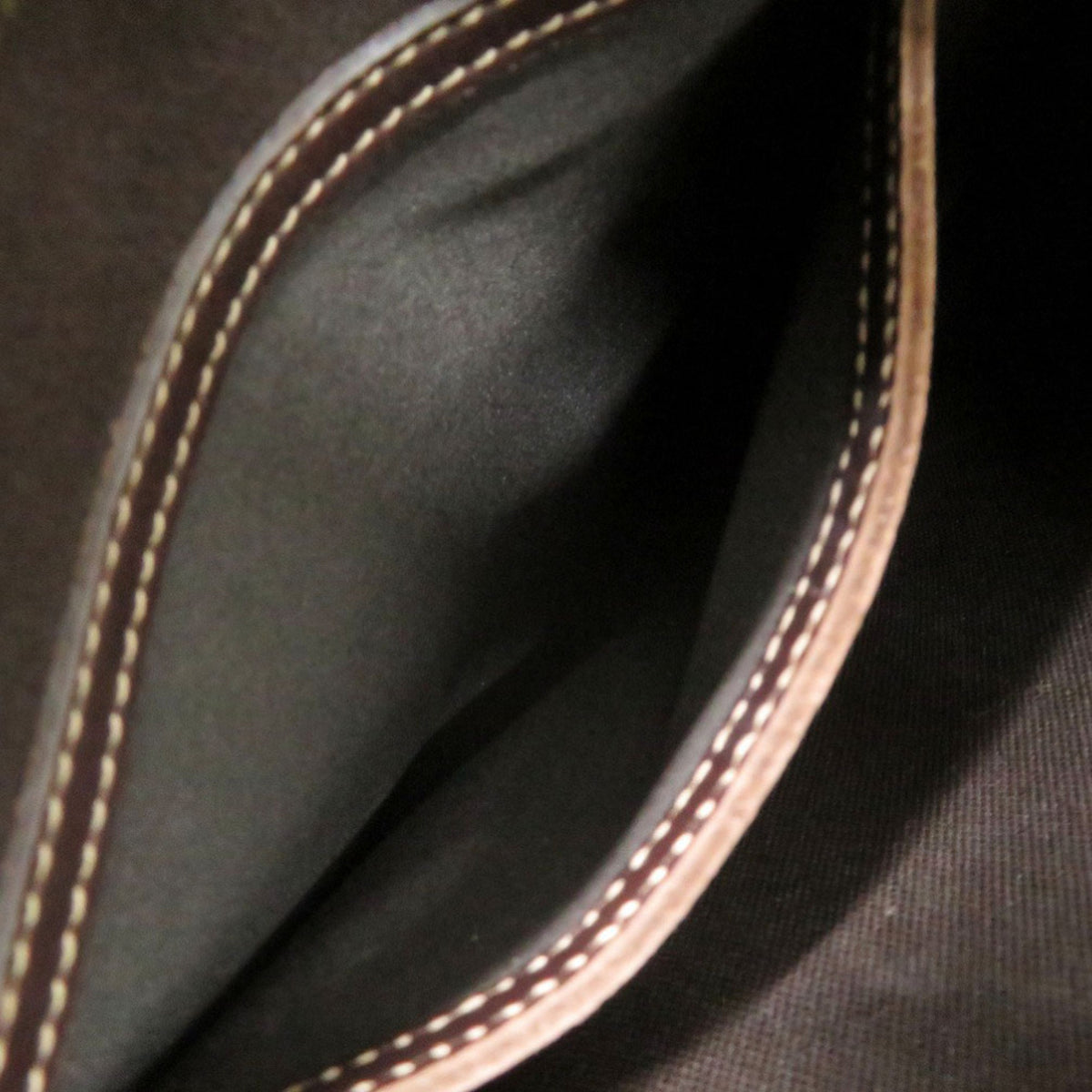 Gucci Beige Gg Supreme Shoulder Bag (Pre-Owned)