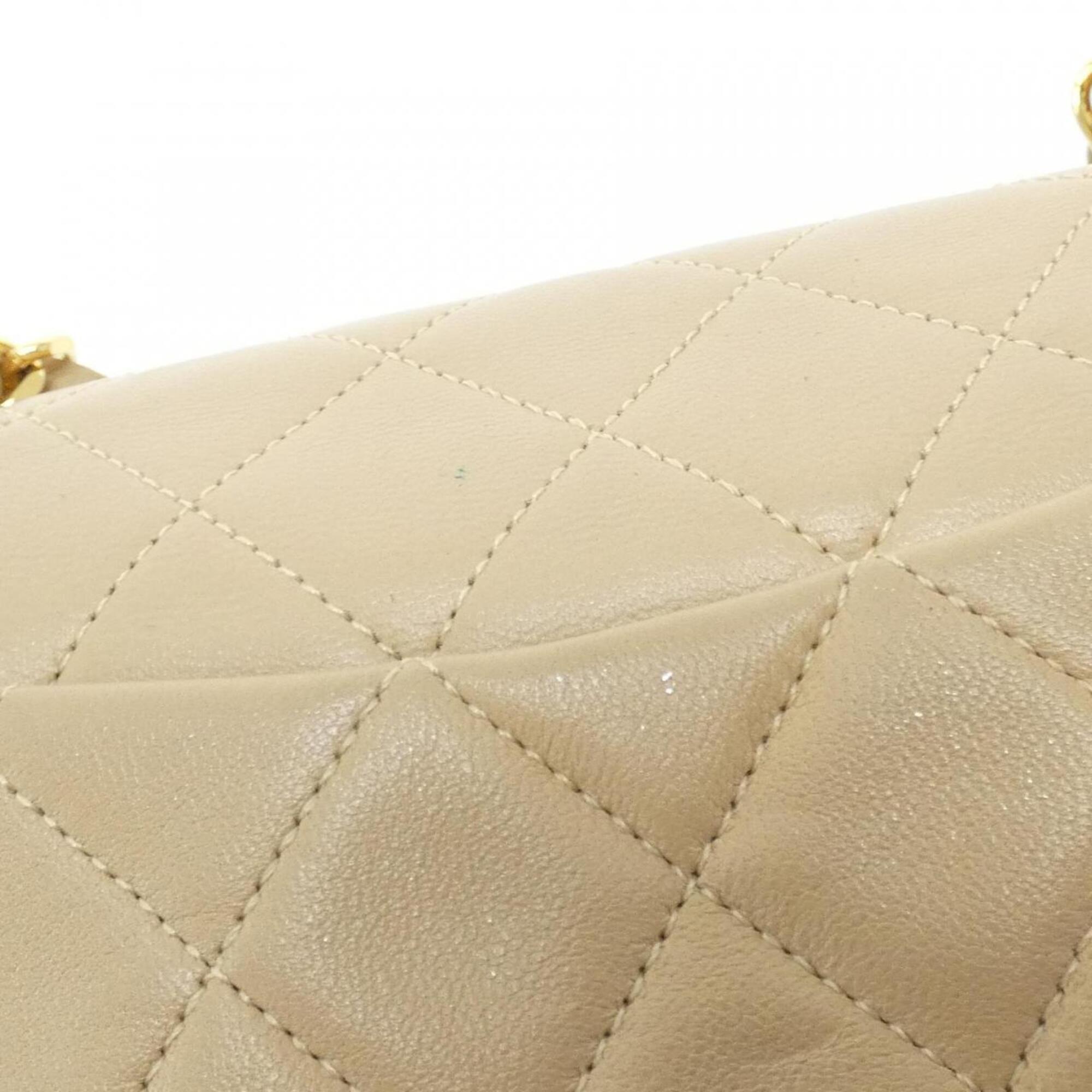 Chanel Beige Leather Shoulder Bag (Pre-Owned)