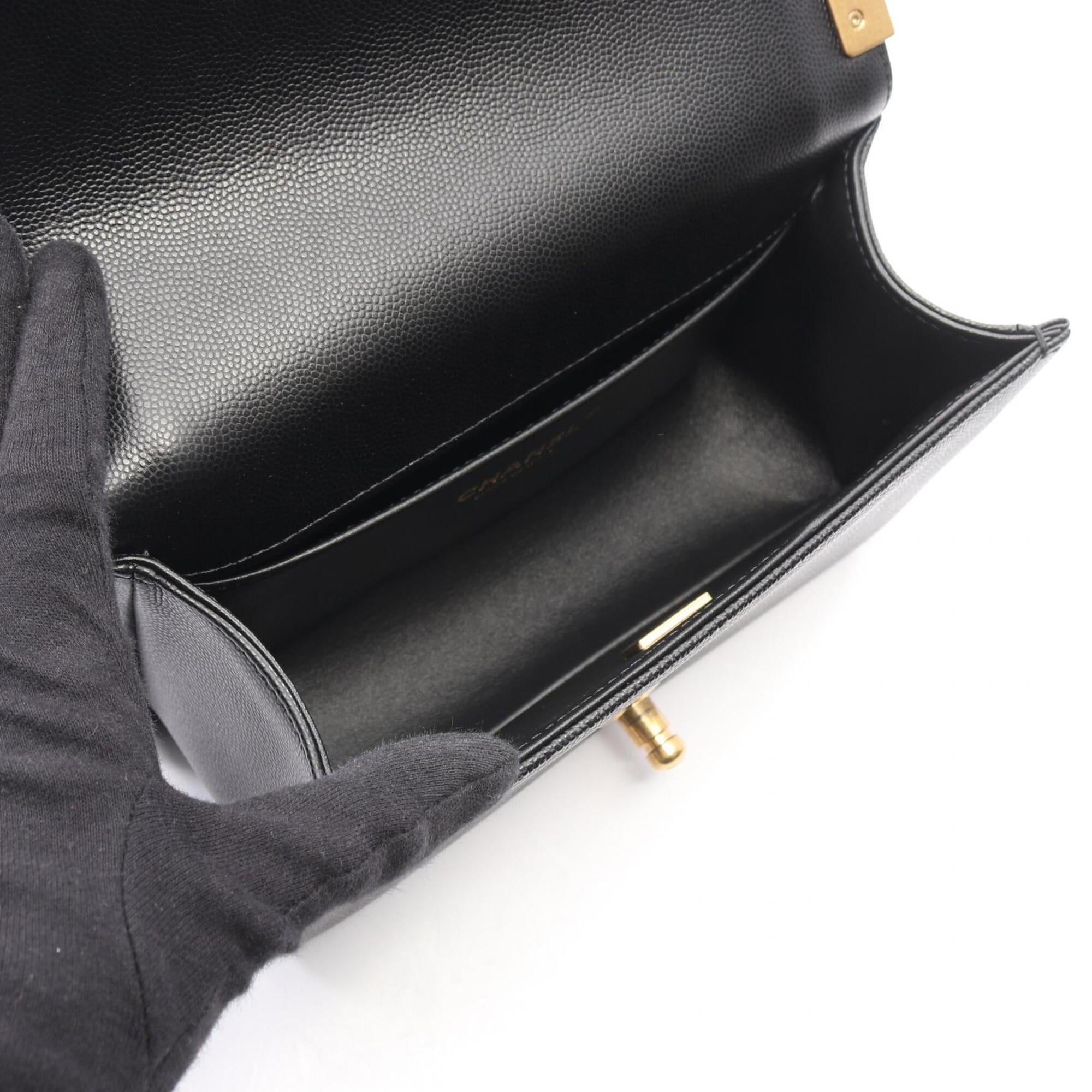 Chanel Black Grained Calfskin Handbag Shoulder Bag (Pre-Owned)