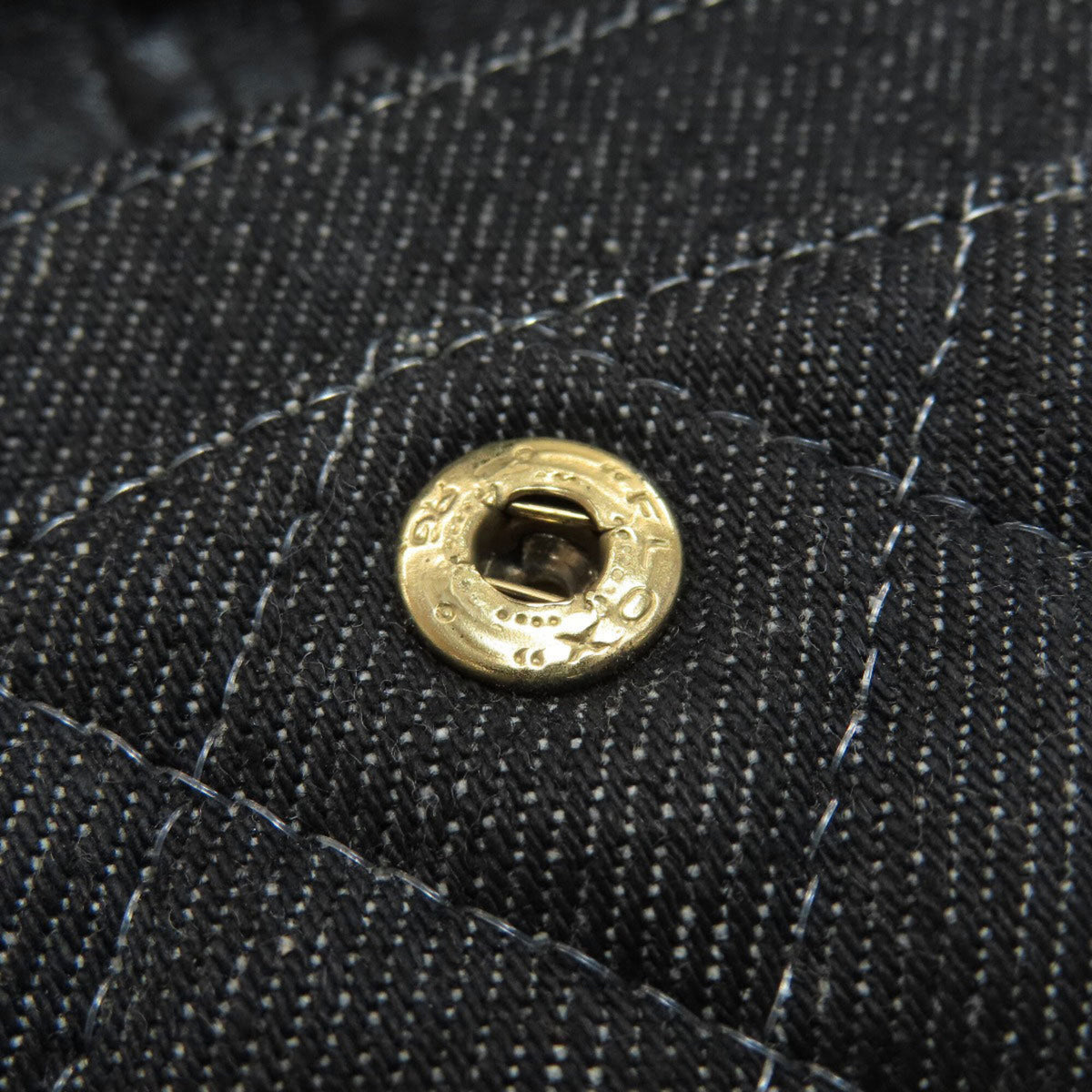 Chanel Black Denim Shoulder Bag (Pre-Owned)