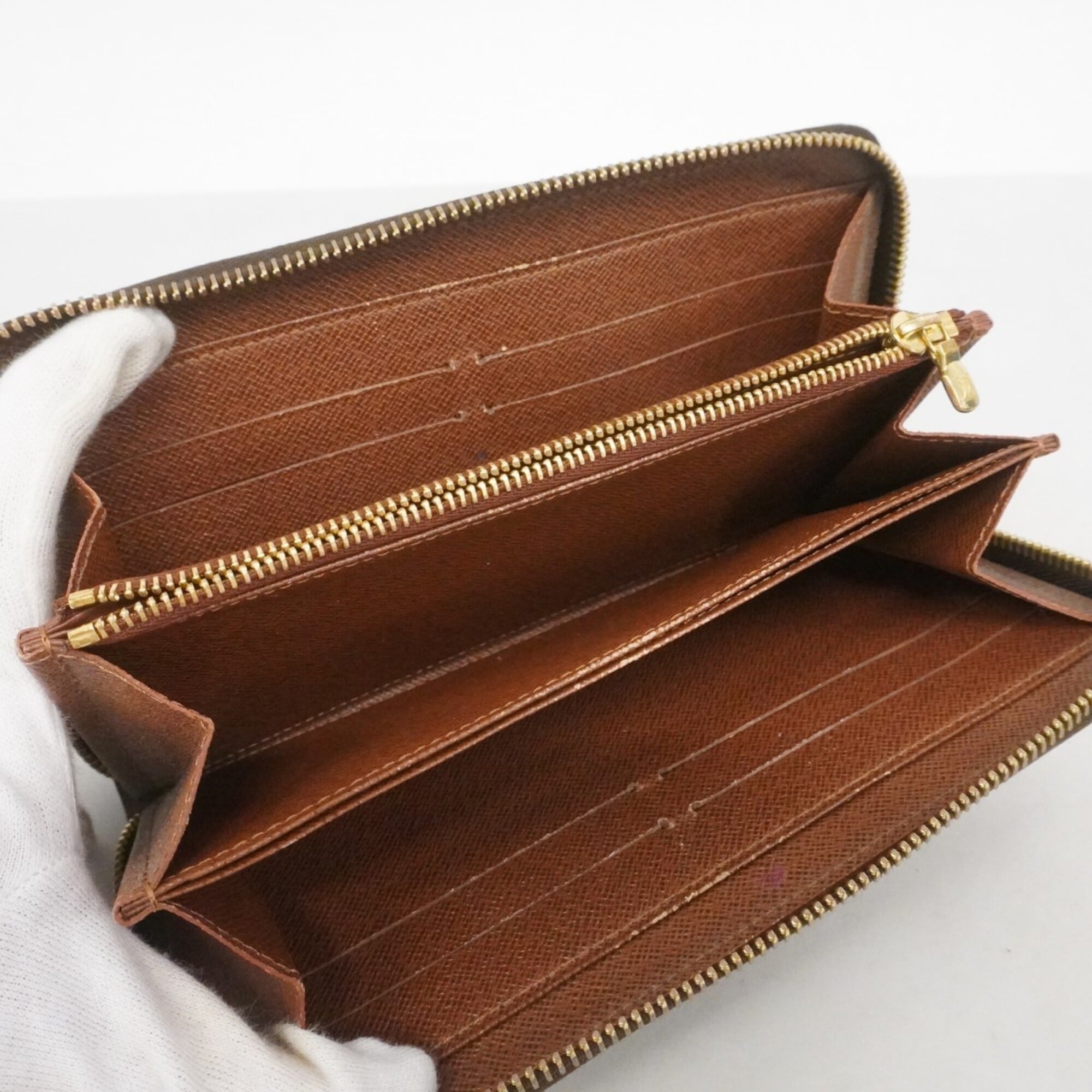 Louis Vuitton Brown Long Wallet (Bi-Fold) (Pre-Owned)