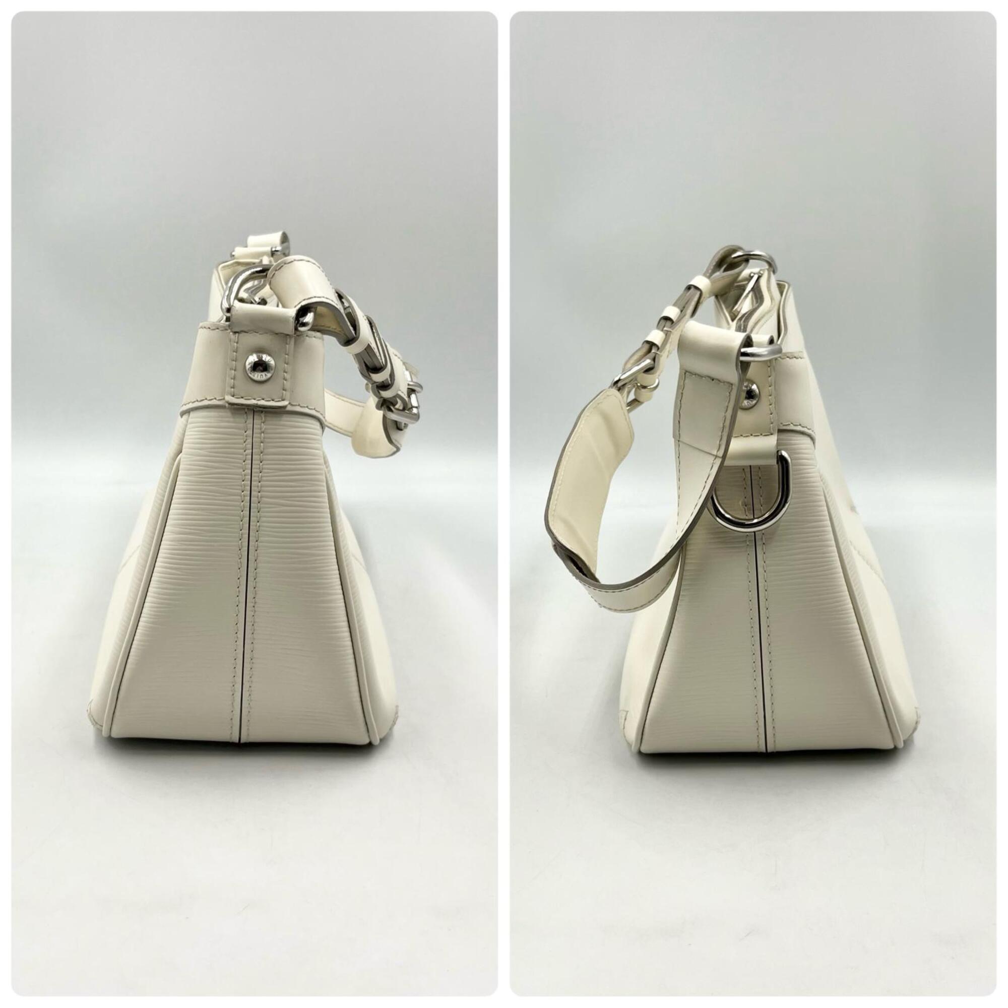 Louis Vuitton White Epi Leather Shoulder Bag (Pre-Owned)