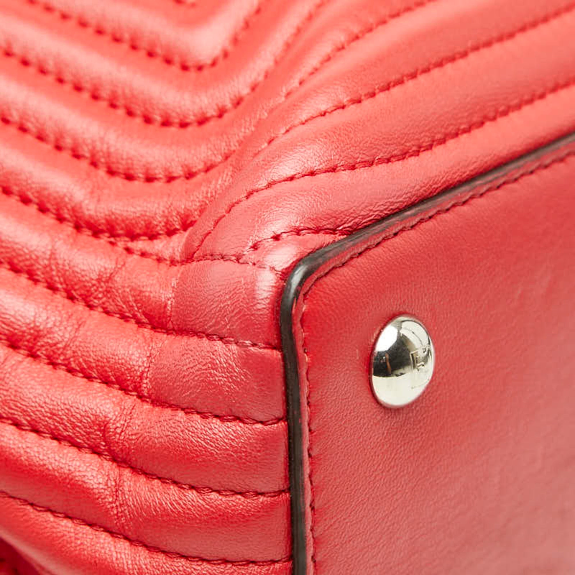 Fendi Red Color Leather Pouch Shoulder Bag (Pre-Owned)