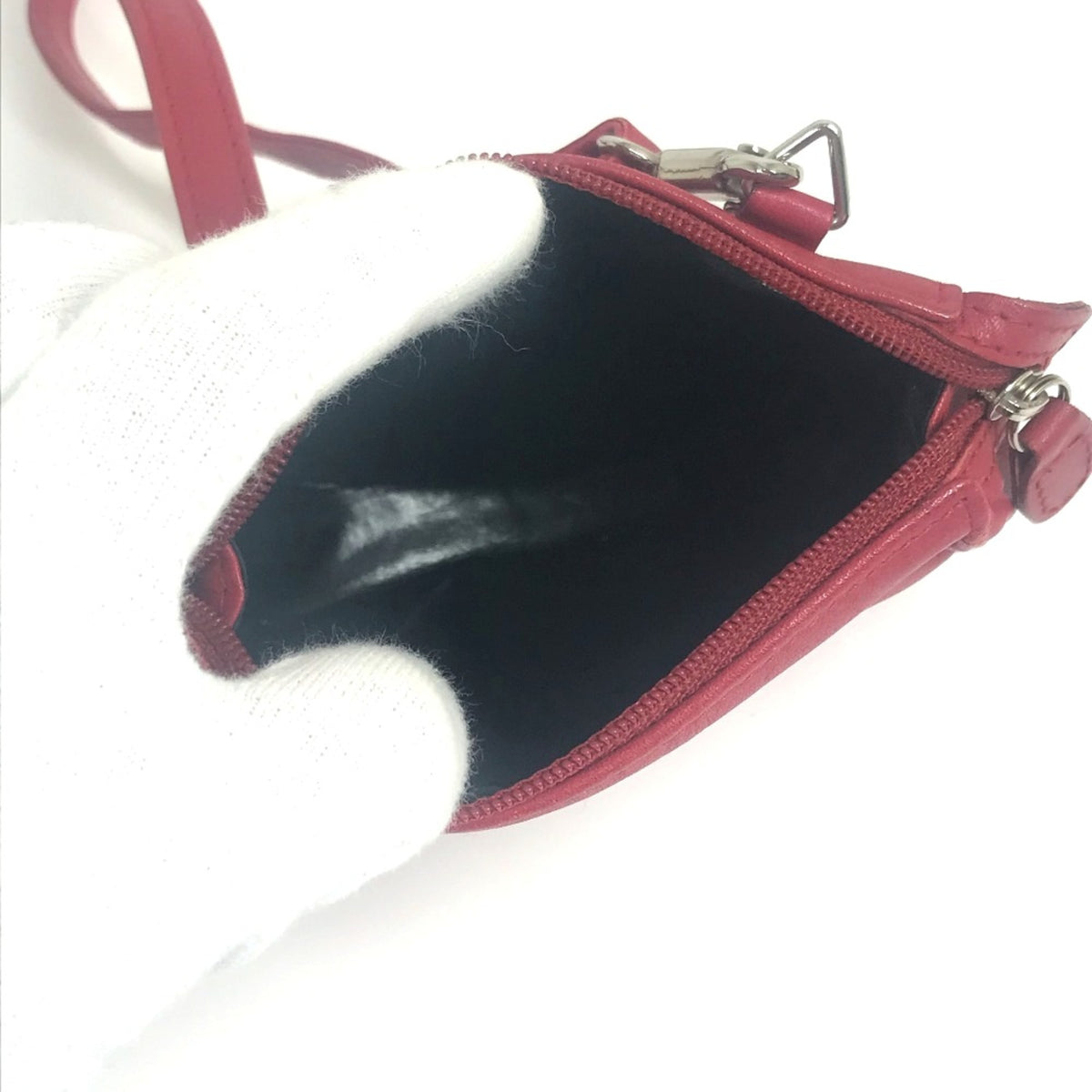 Christian Dior Red Leather Shoulder Bag (Pre-Owned)