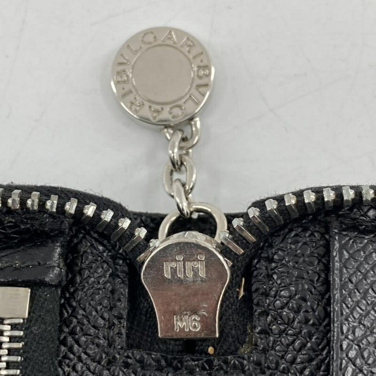 Bvlgari Black Leather Long Wallet (Bi-Fold) (Pre-Owned)