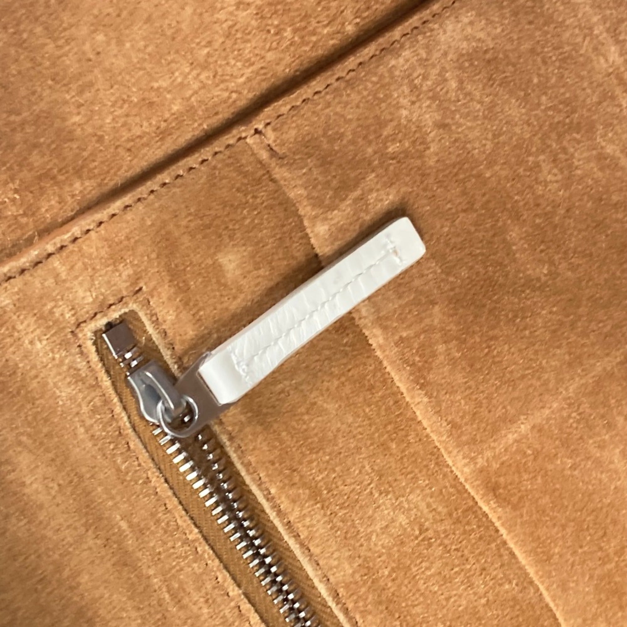 Bottega Veneta White Leather Tote Bag (Pre-Owned)