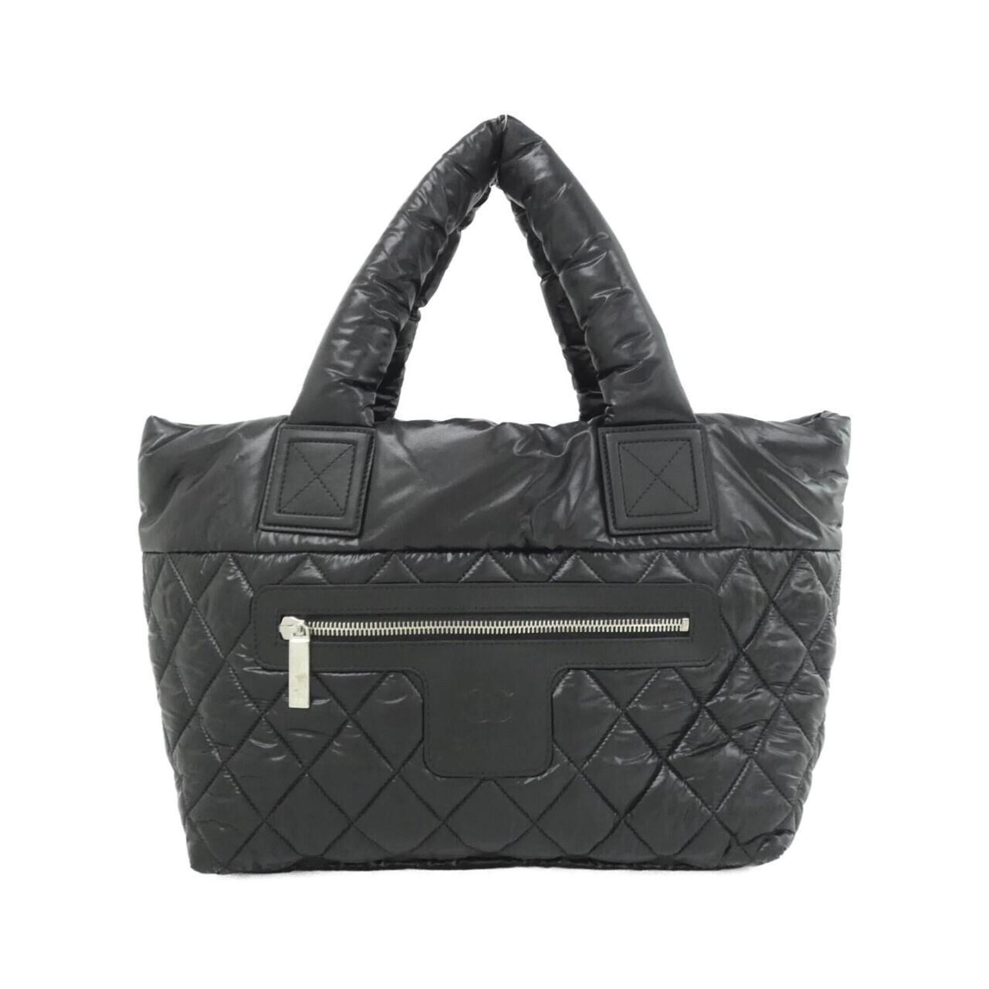 Chanel Black Nylon Handbag (Pre-Owned)