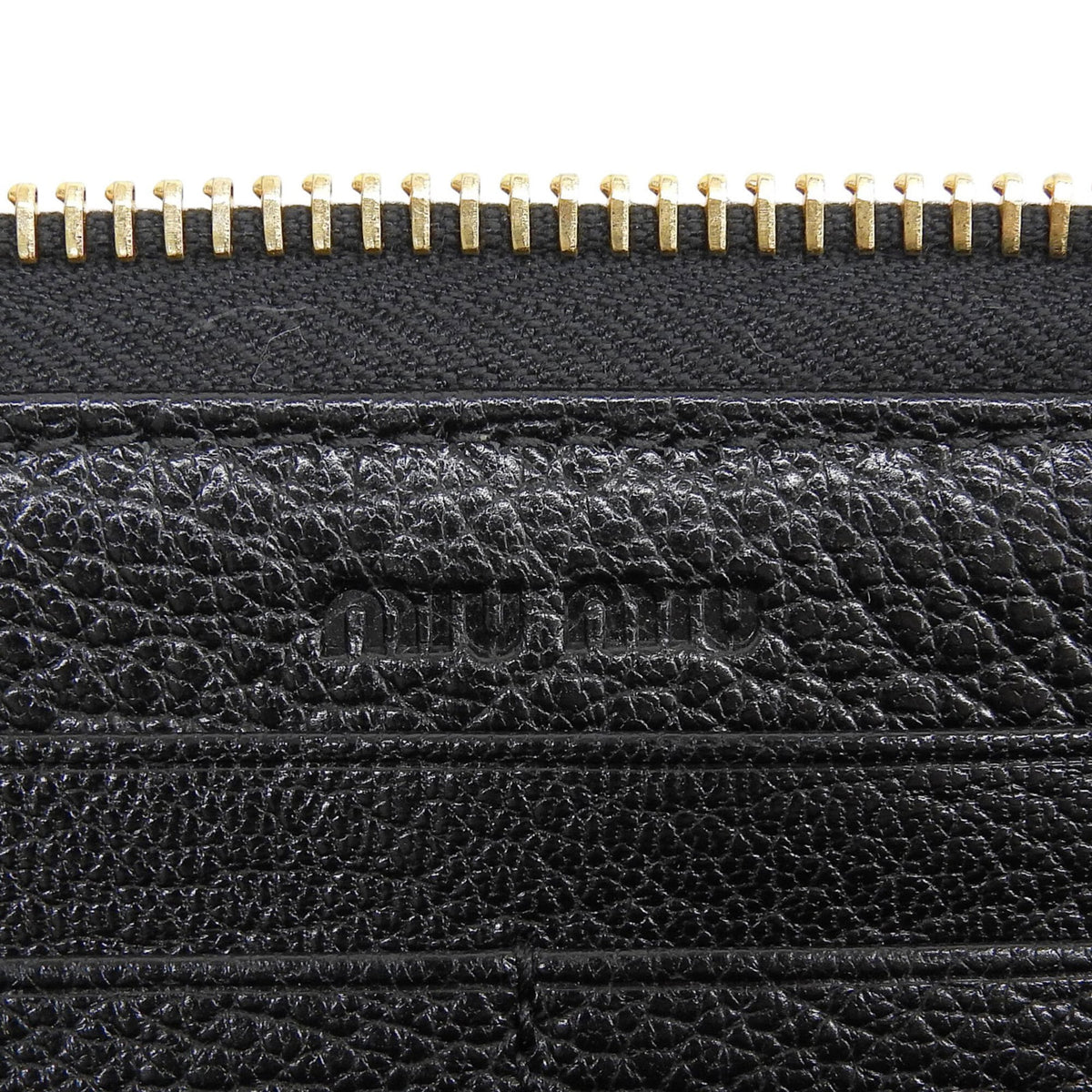 Miu Miu Black Gray Pink Beige Leather Long Wallet (Bi-Fold) (Pre-Owned)