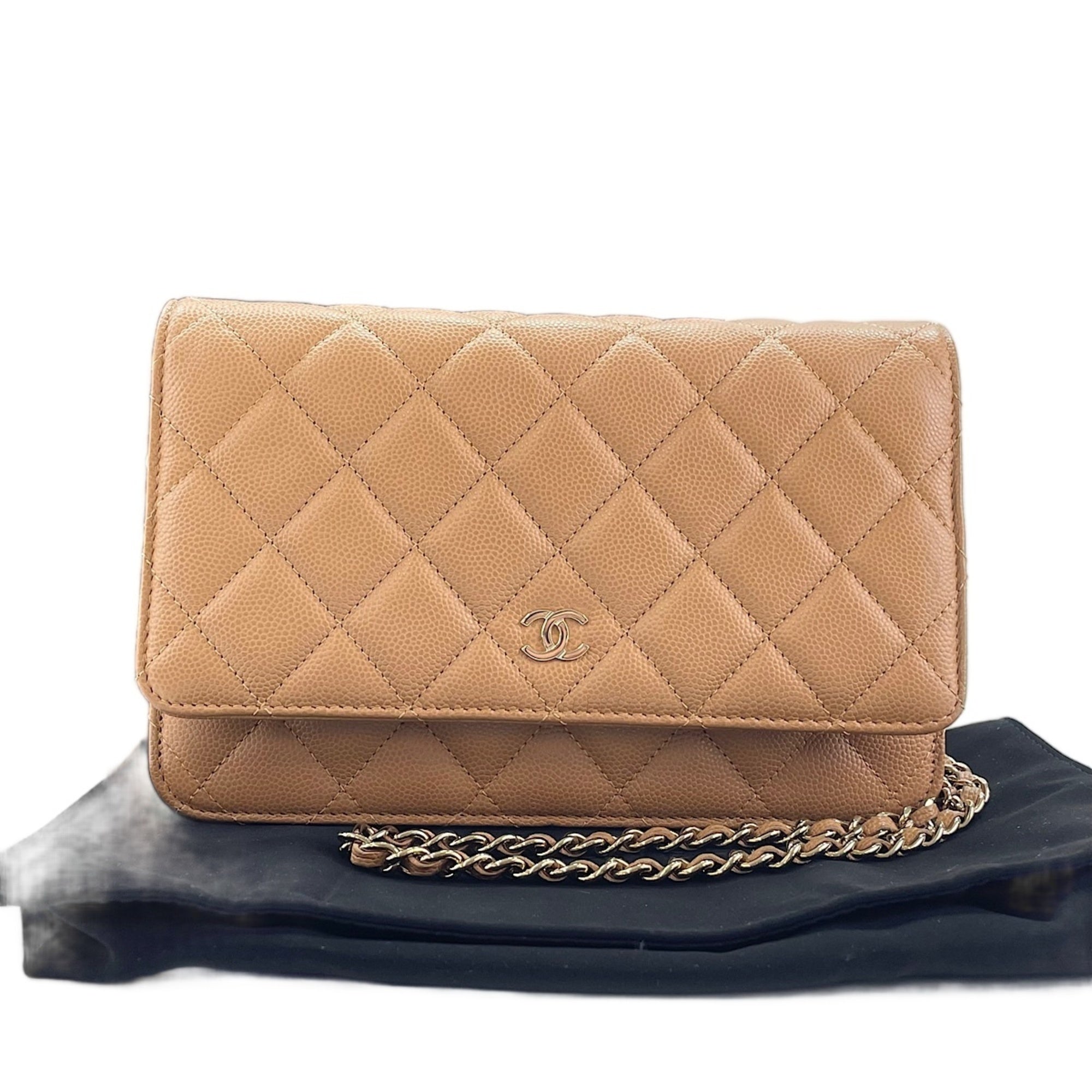 Chanel Beige Shoulder Bag (Pre-Owned)