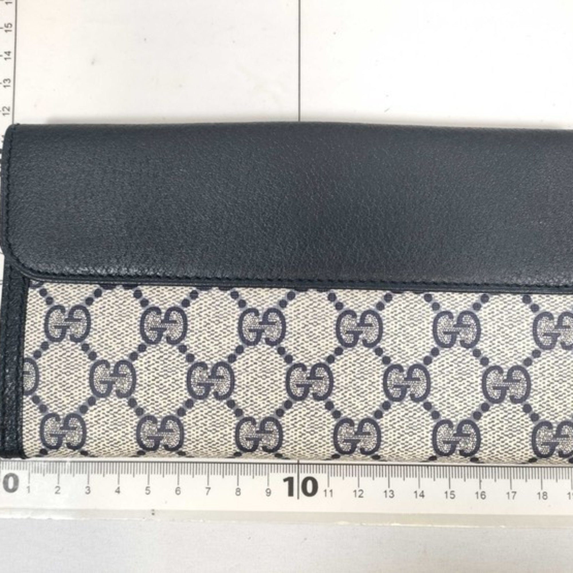 Gucci Gg Supreme Beige Navy Pvc Leather Long Wallet (Bi-Fold) (Pre-Owned)