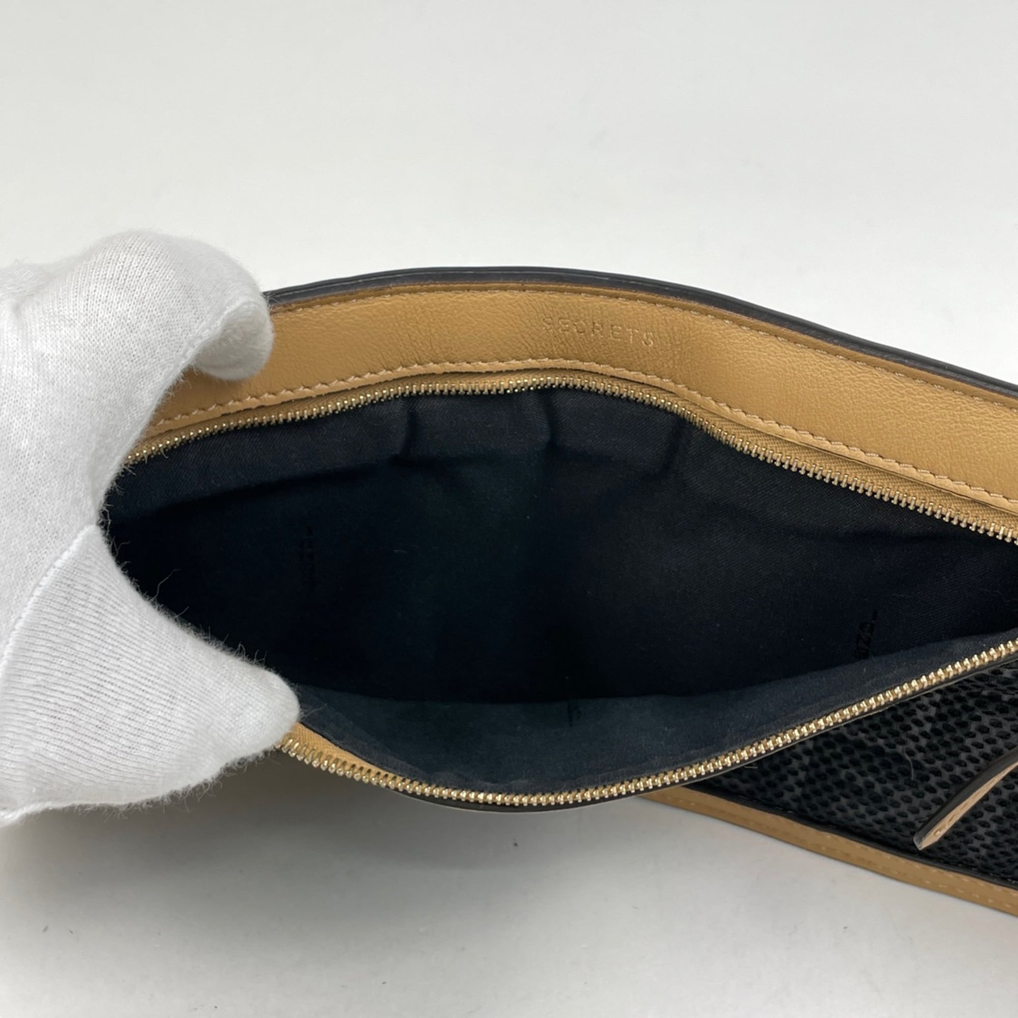 Fendi Beige Black Leather Fanny Pack Sling Bag (Pre-Owned)