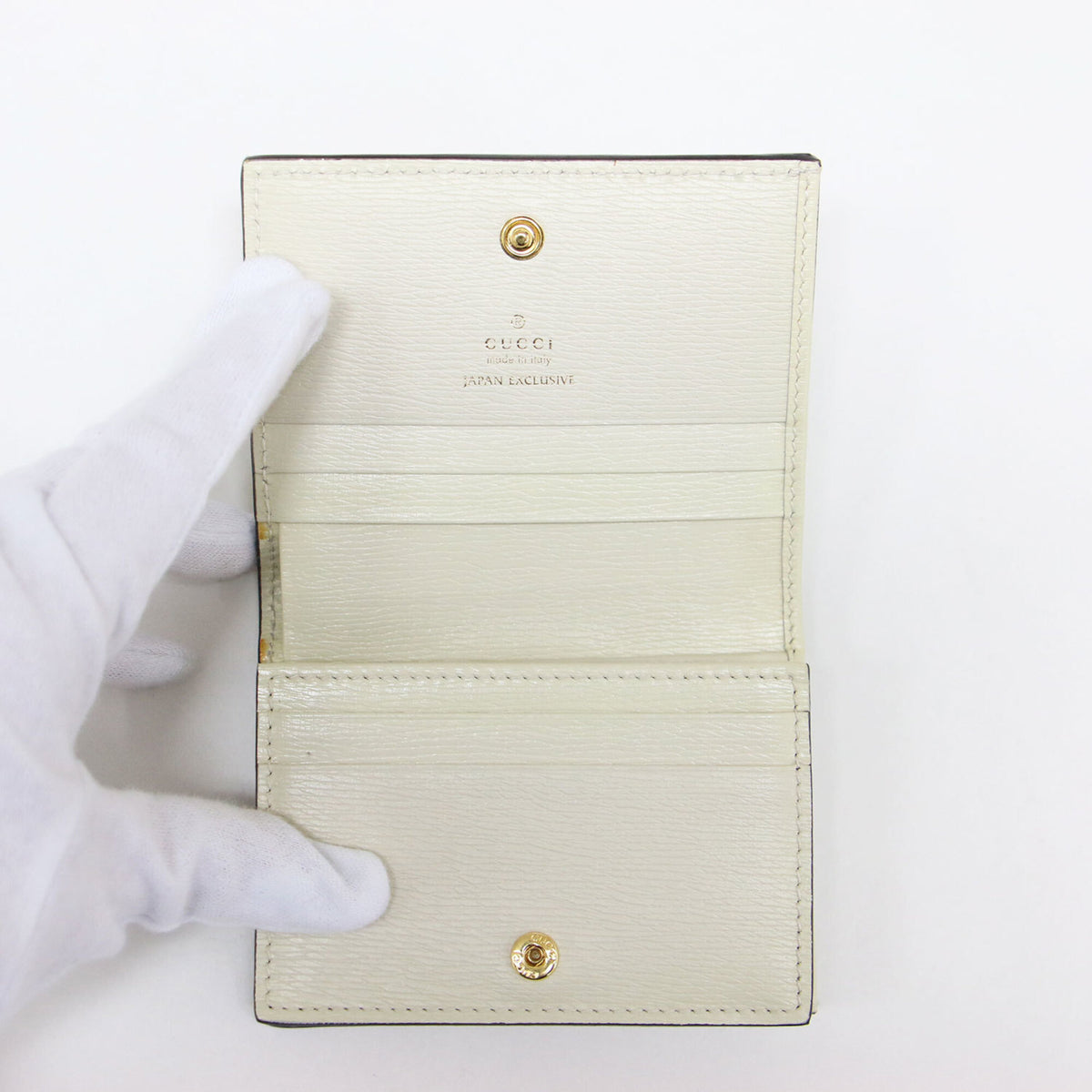 Gucci Ivory Leather Wallet (Bi-Fold) (Pre-Owned)