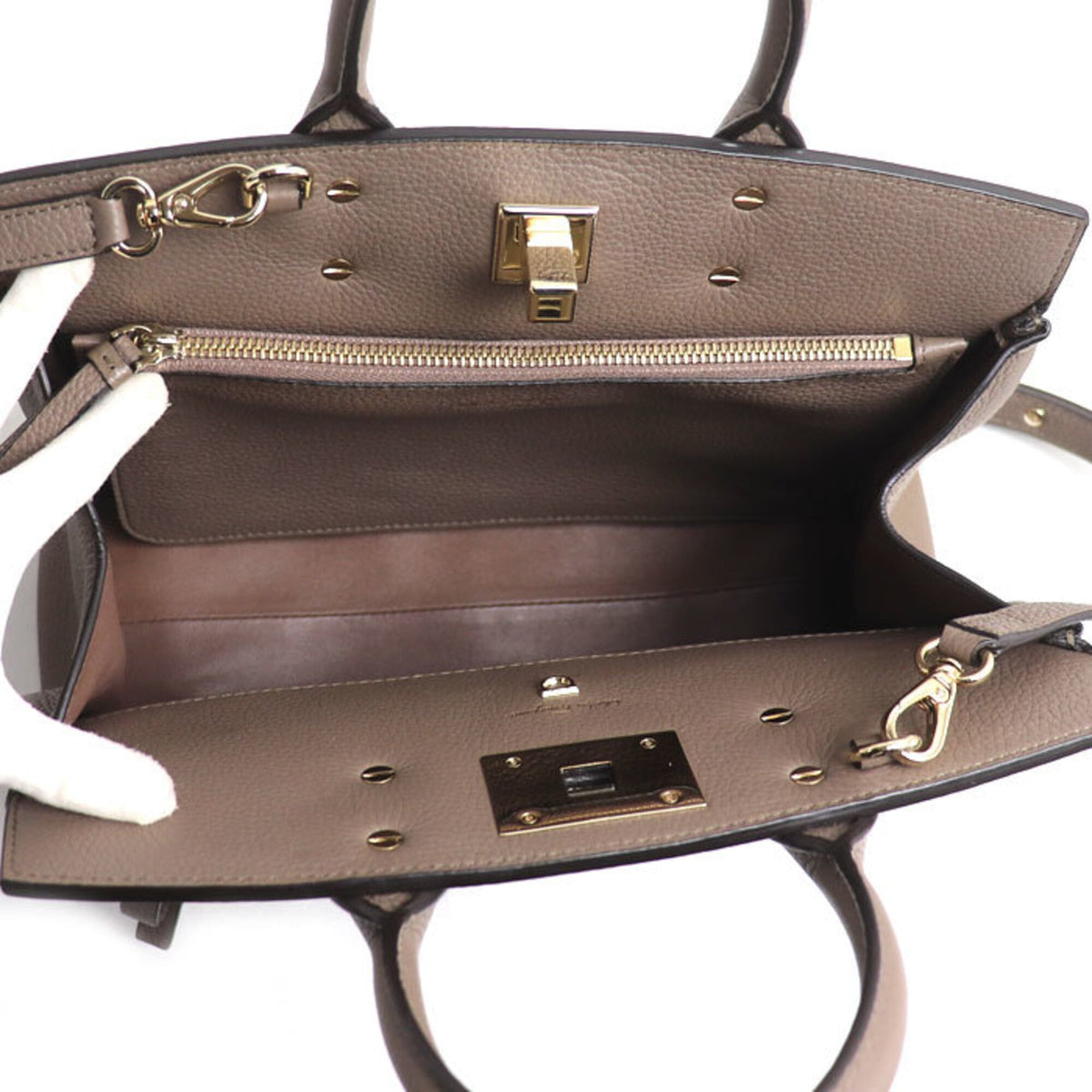 Salvatore Ferragamo Grayish Leather Pouch Shoulder Bag (Pre-Owned)