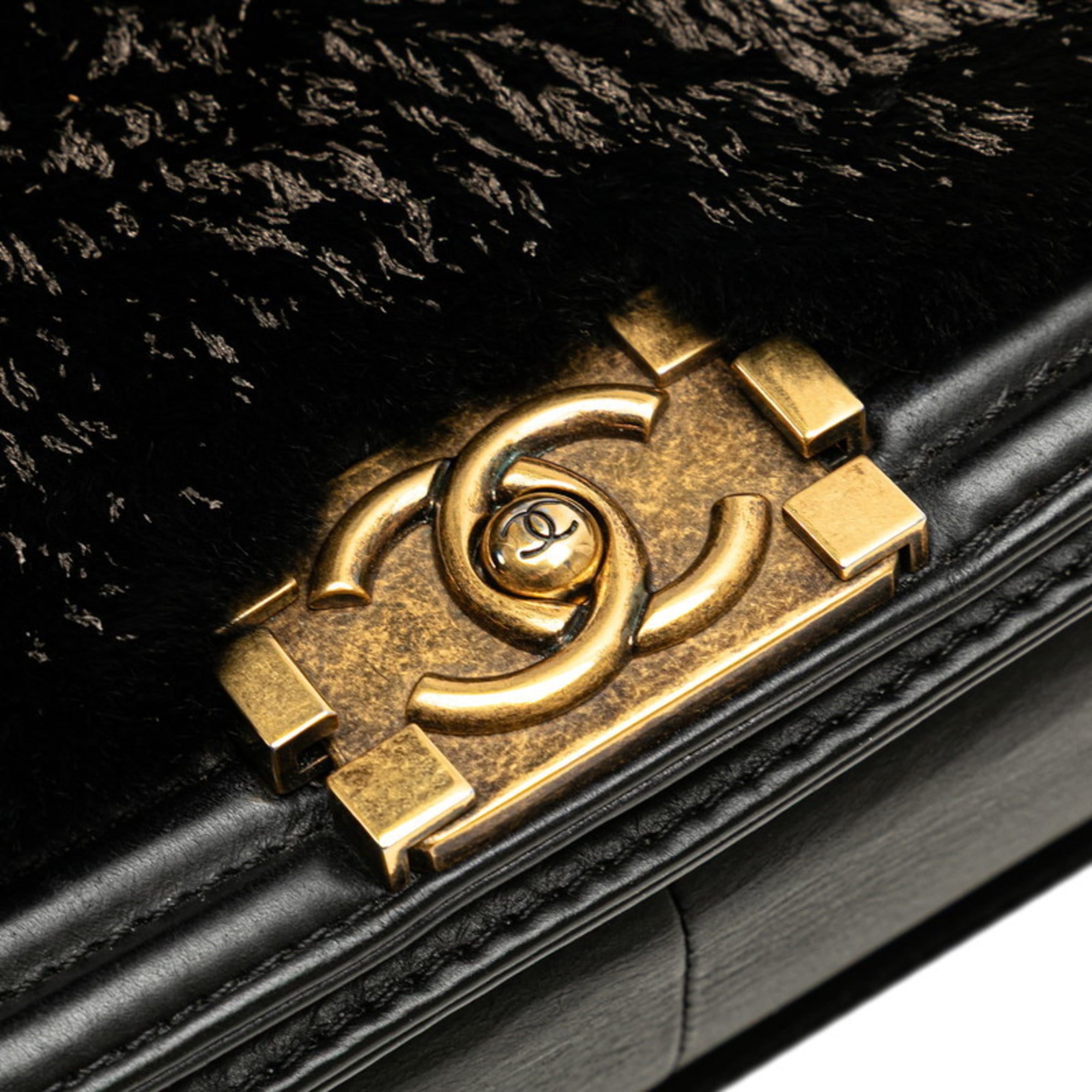Chanel Black Fur Leather Shoulder Bag (Pre-Owned)