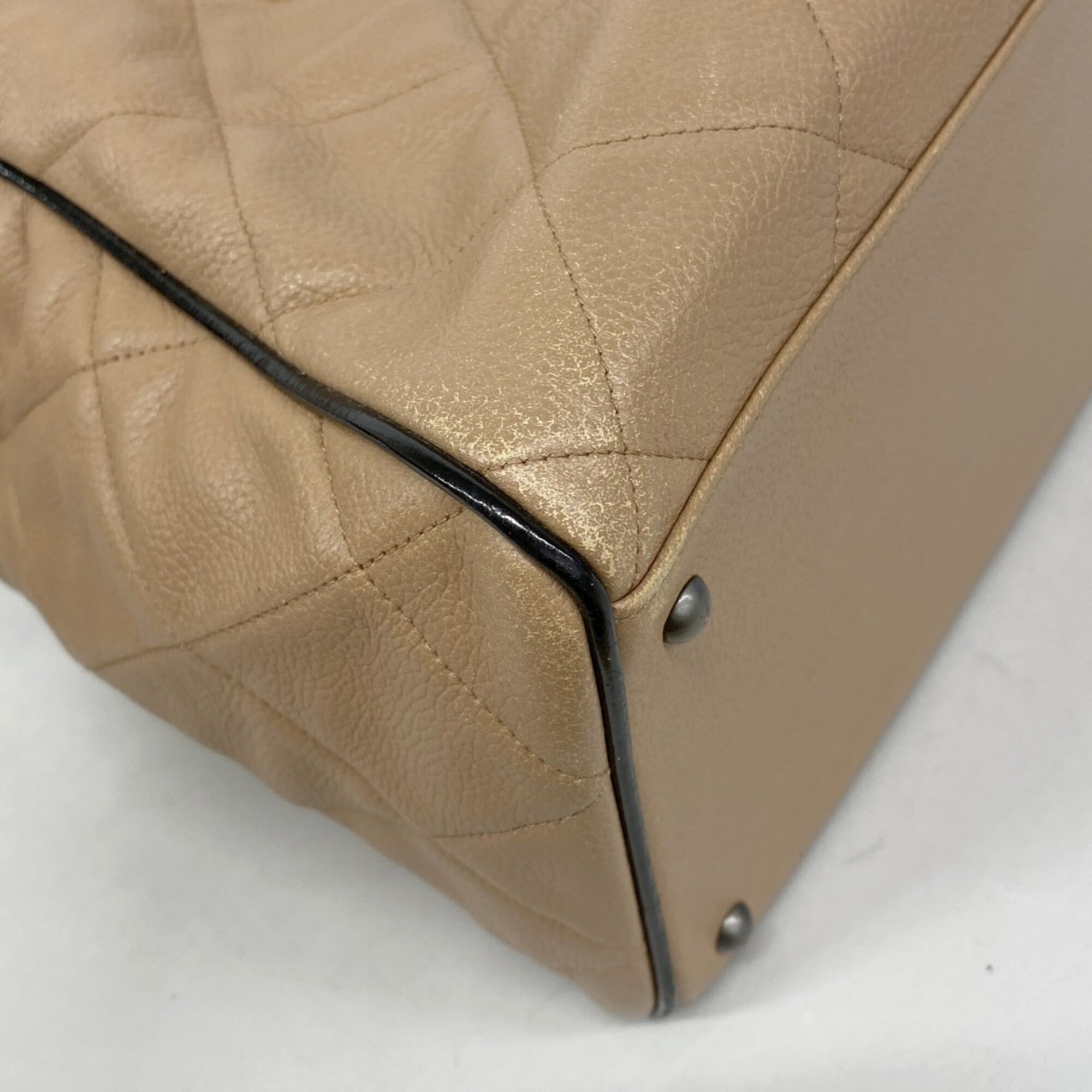 Chanel Brown Leather Boston Bag (Pre-Owned)