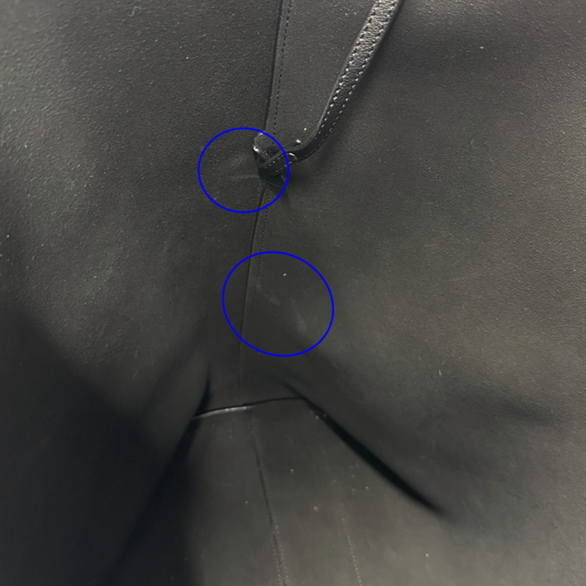 Saint Laurent Black Leather Tote Bag (Pre-Owned)