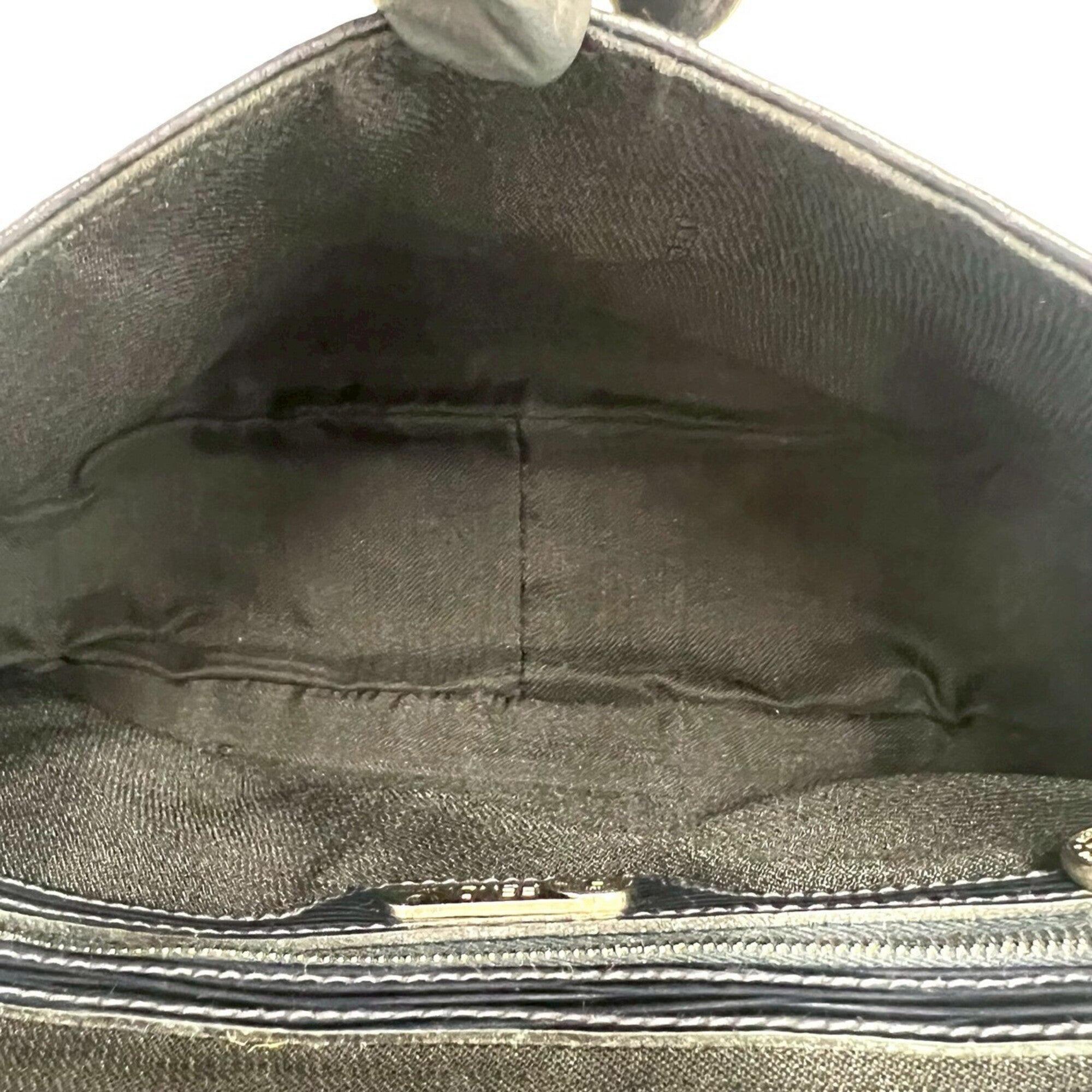 Fendi Navy Leather Pochette Shoulder Bag (Pre-Owned)