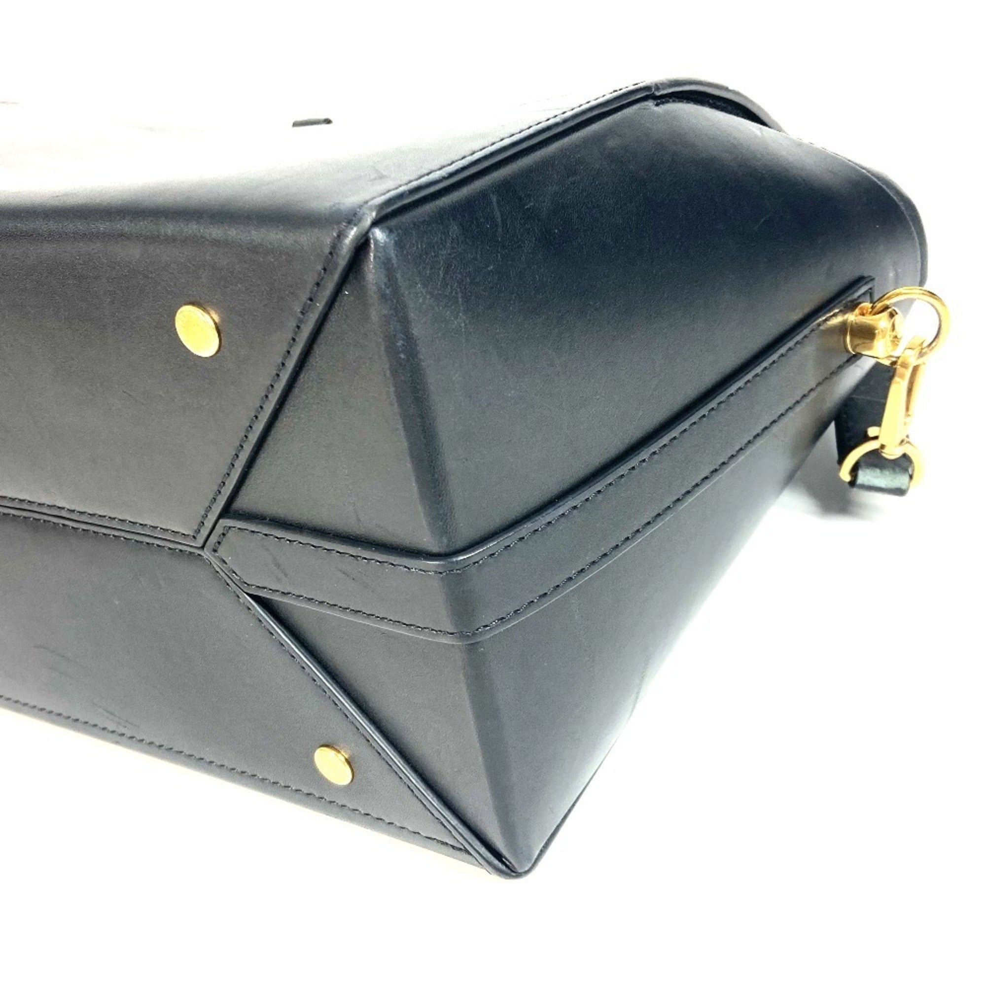 Louis Vuitton Black Leather Handbag Shoulder Bag (Pre-Owned)