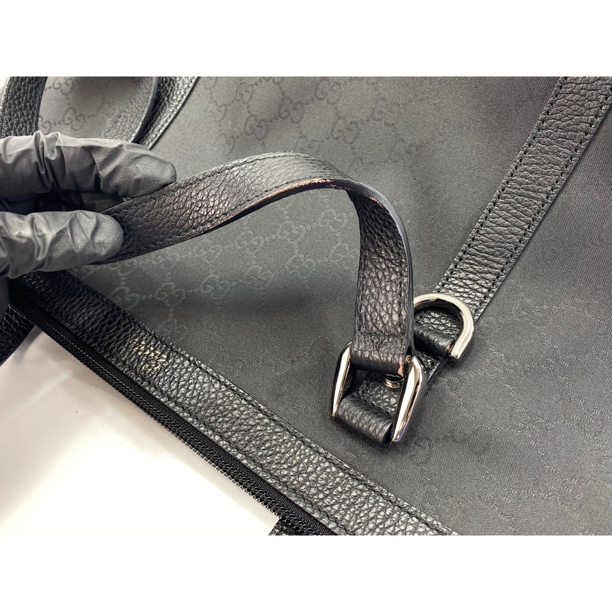 Gucci Black Nylon Tote Bag (Pre-Owned)