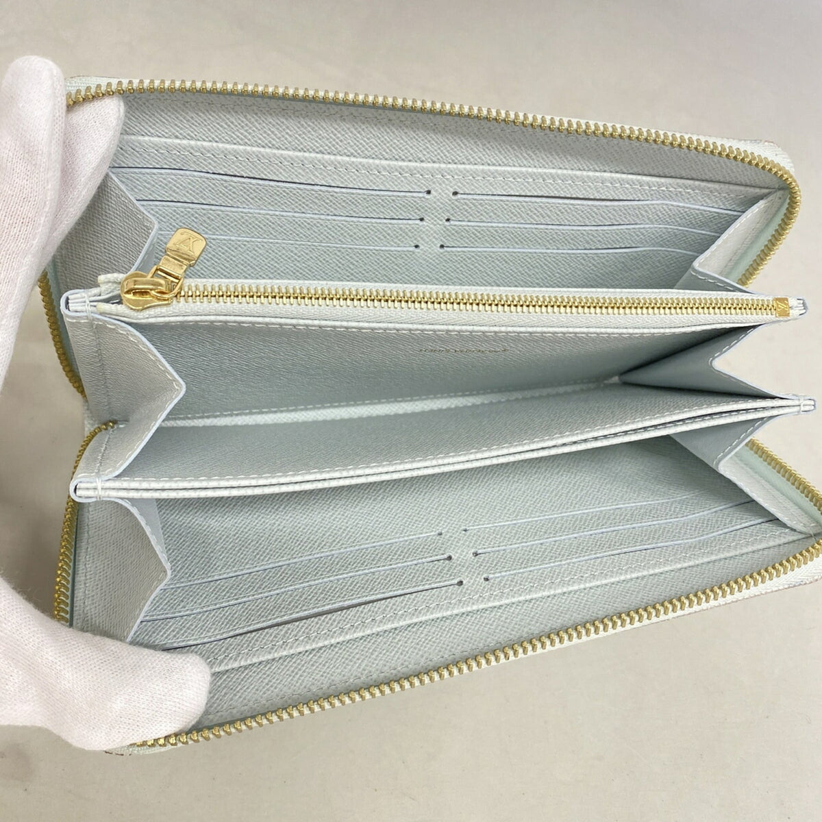 Louis Vuitton Blue Long Wallet (Bi-Fold) (Pre-Owned)
