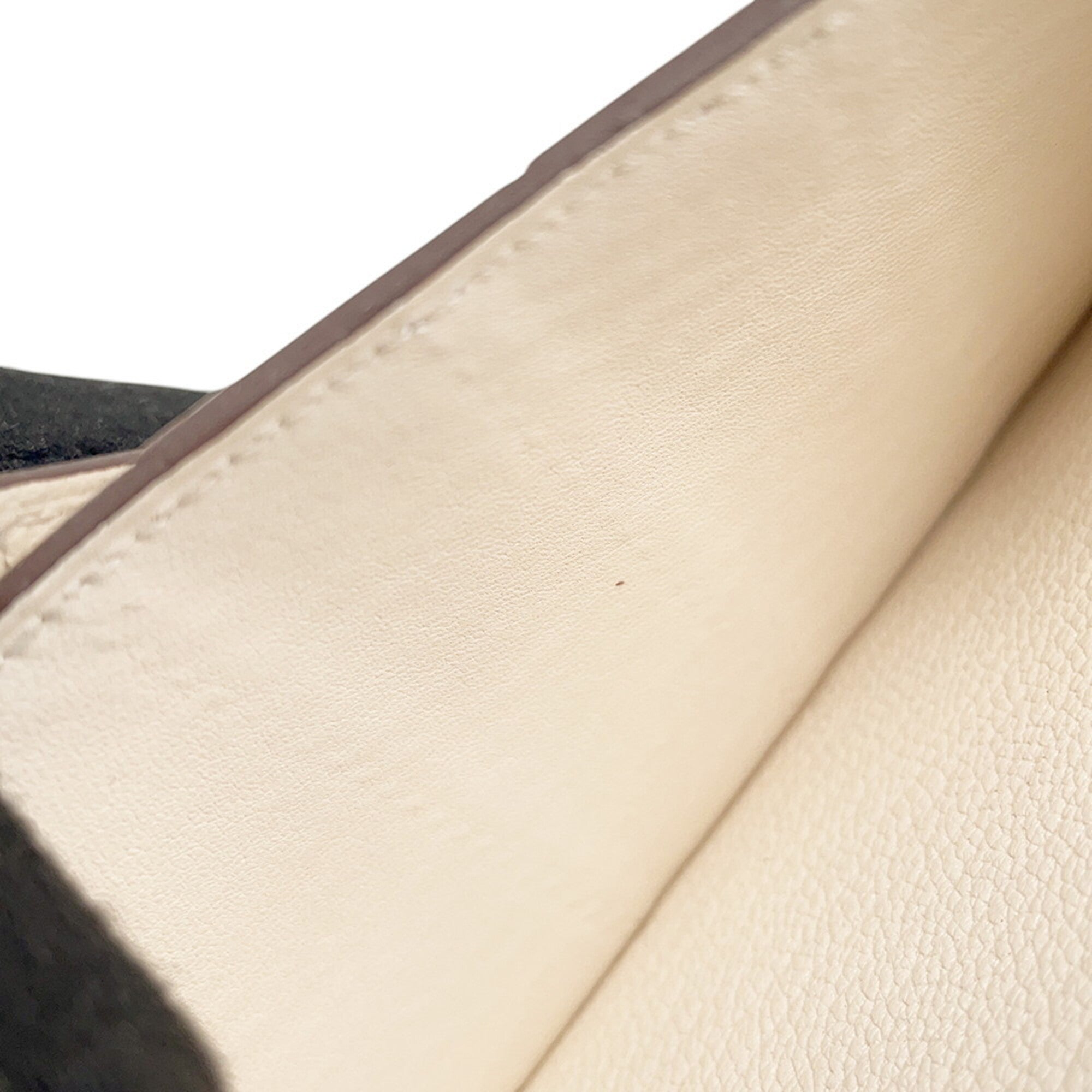 Hermes Ivory Chevre Leather Long Wallet (Bi-Fold) (Pre-Owned)