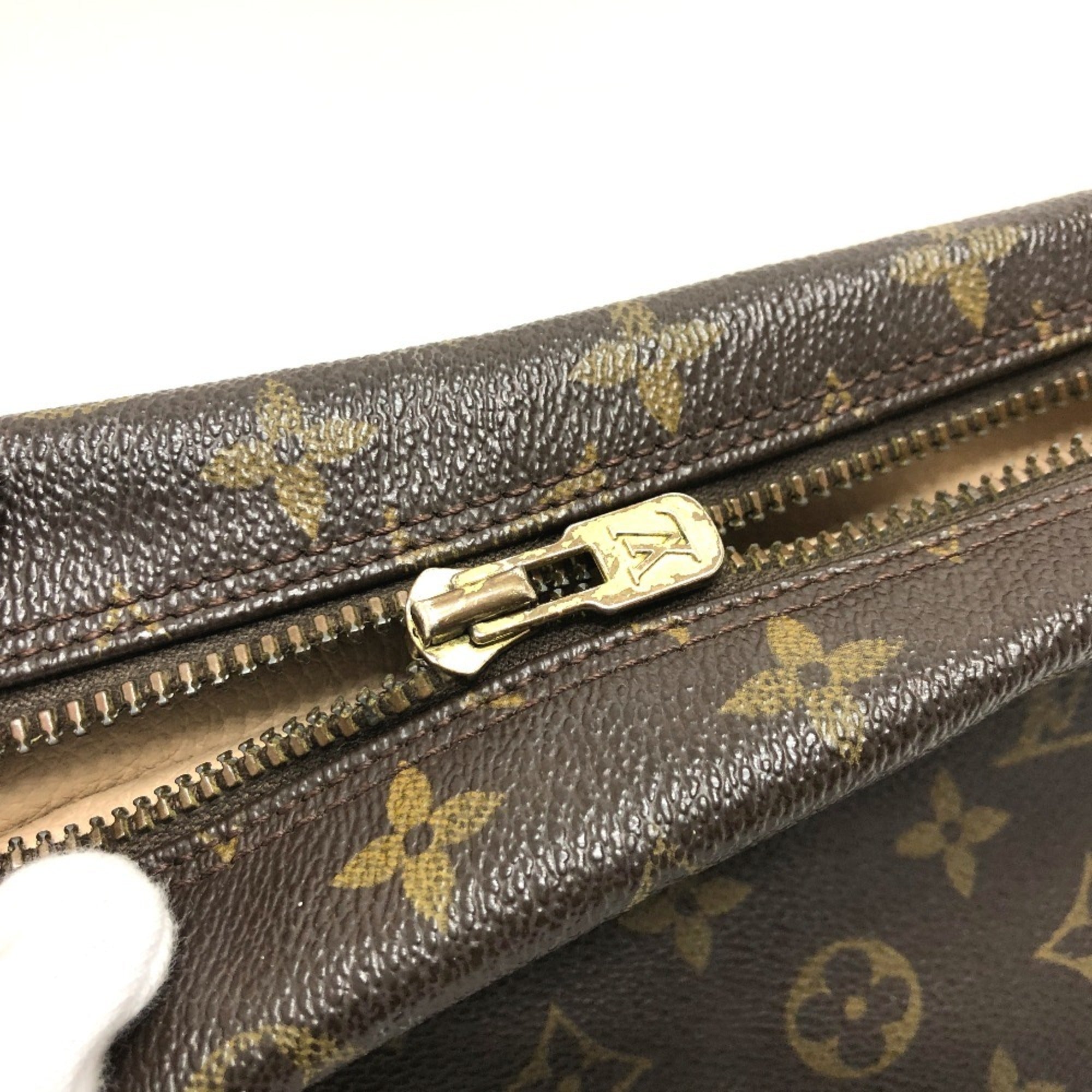 Louis Vuitton Brown Monogram Monogram Pouch (Pre-Owned)