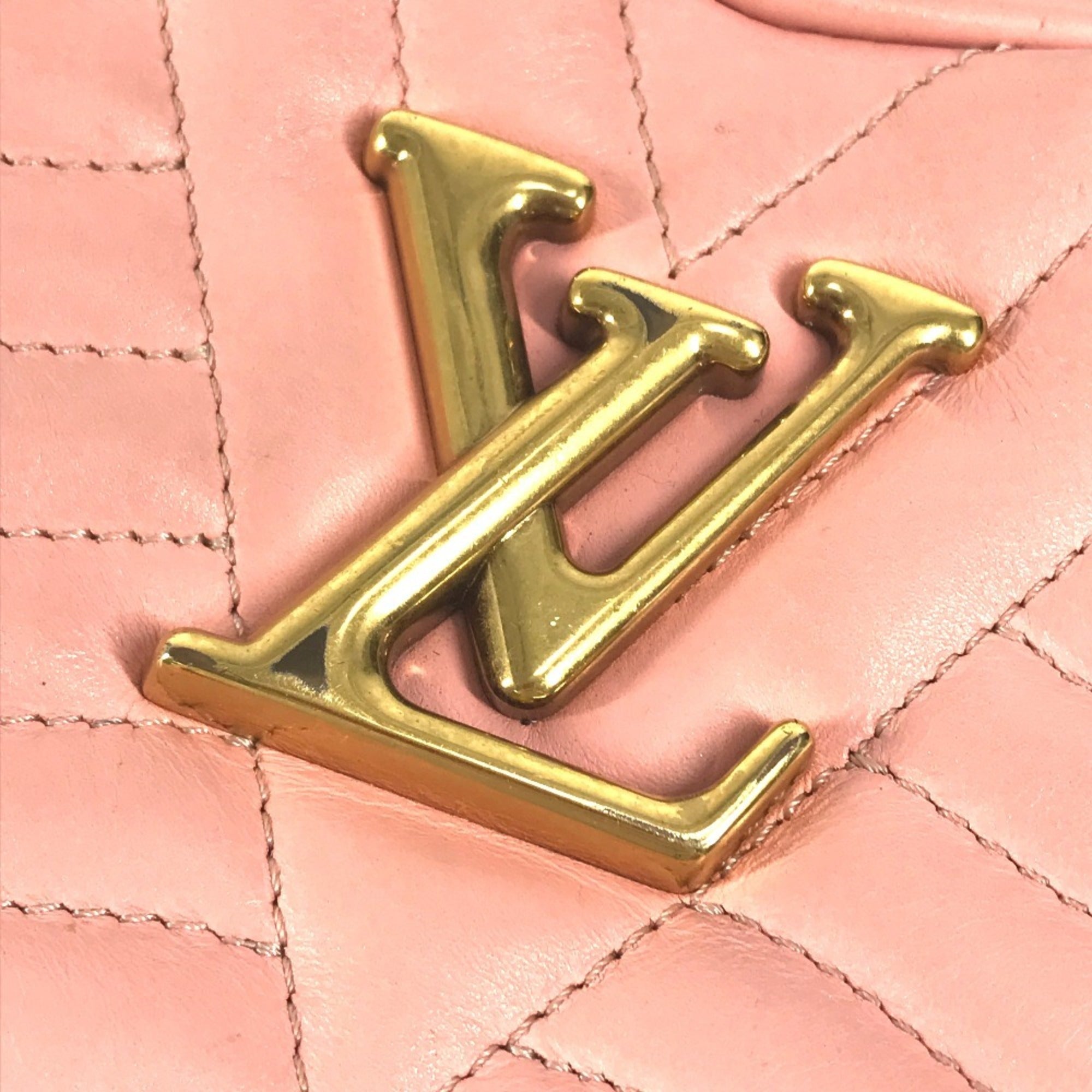 Louis Vuitton Pink Leather Clutch Bag Pochette Shoulder Bag (Pre-Owned)