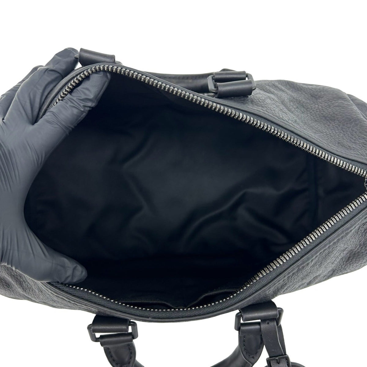 Louis Vuitton Black Leather Handbag Shoulder Bag (Pre-Owned)