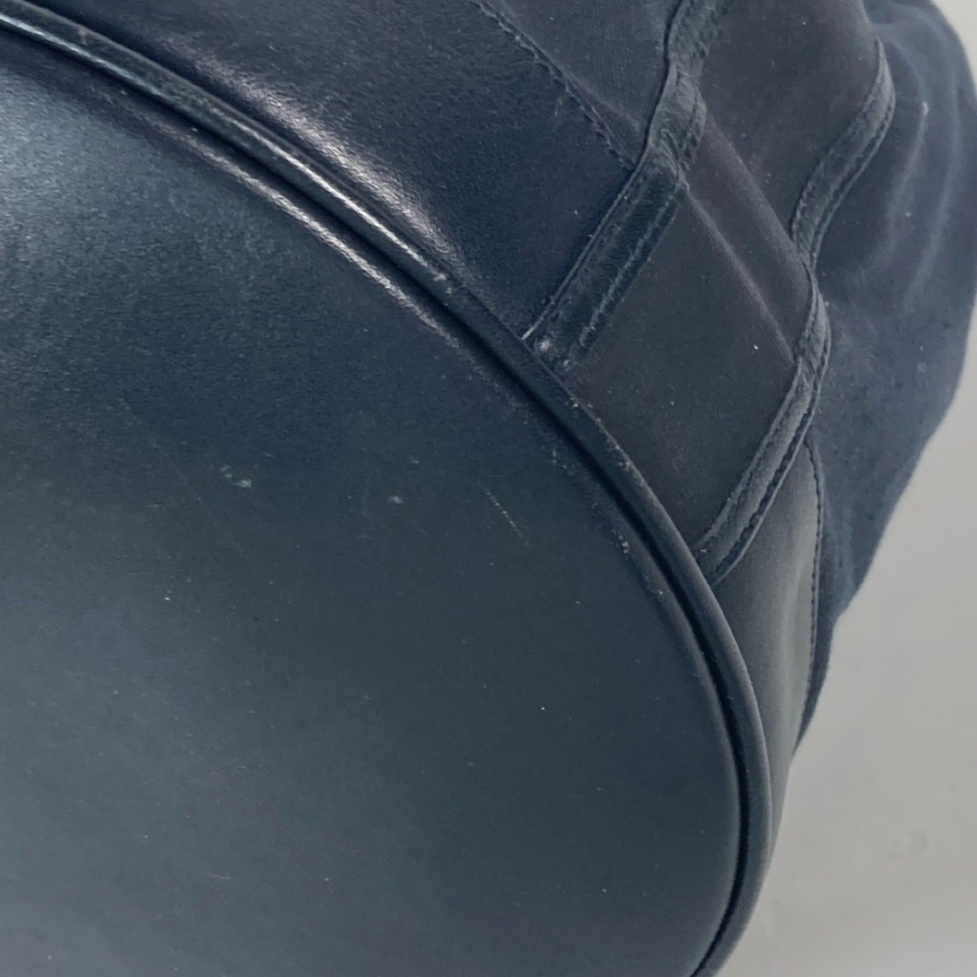 Gucci Navy Coated Canvas Leather Shoulder Bag (Pre-Owned)