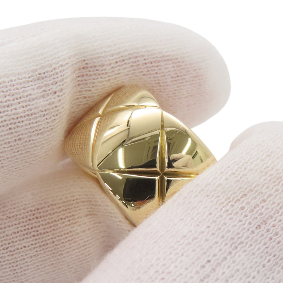 Chanel Yellow Yellow Gold (18K) (Pre-Owned)