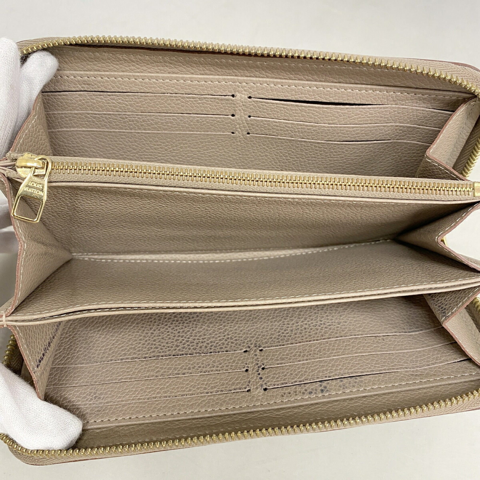 Louis Vuitton Taupe Long Wallet (Bi-Fold) (Pre-Owned)