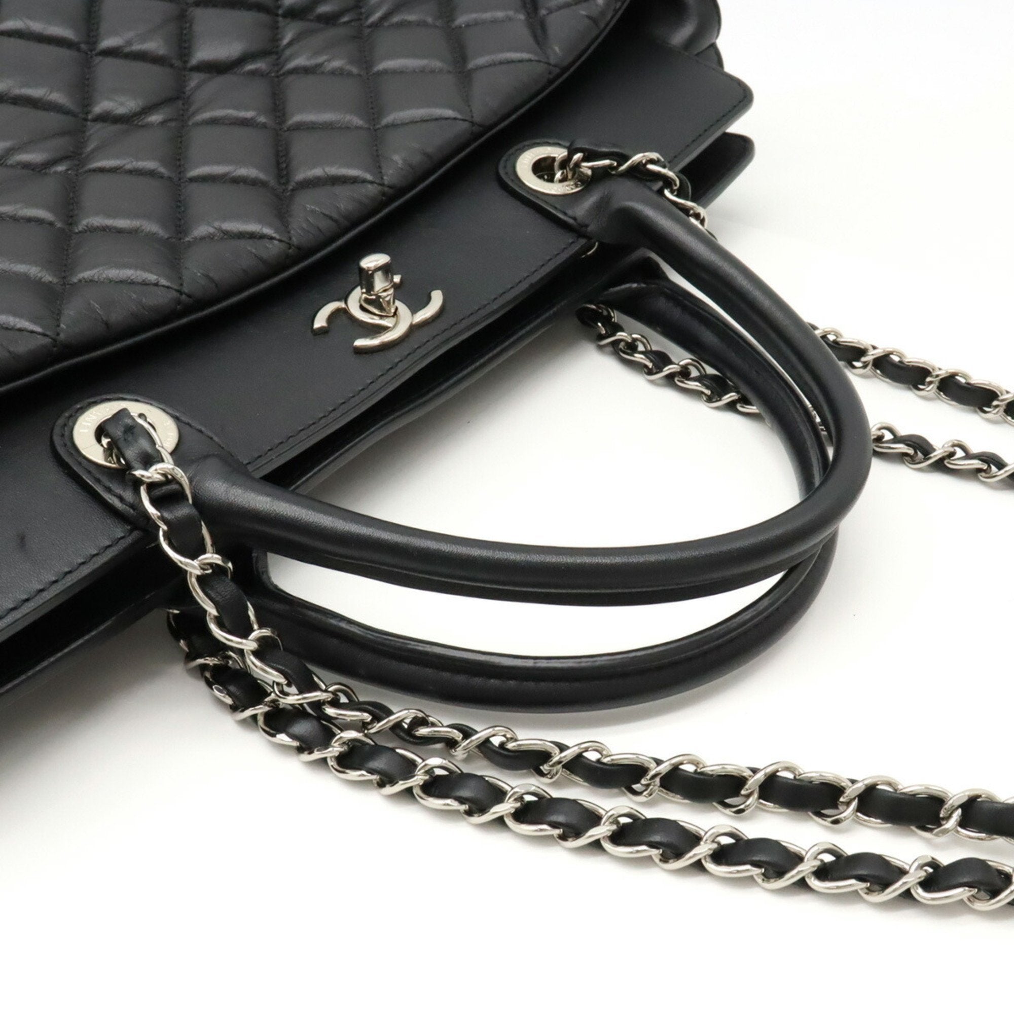 Chanel Black Leather Shoulder Bag Tote Bag (Pre-Owned)
