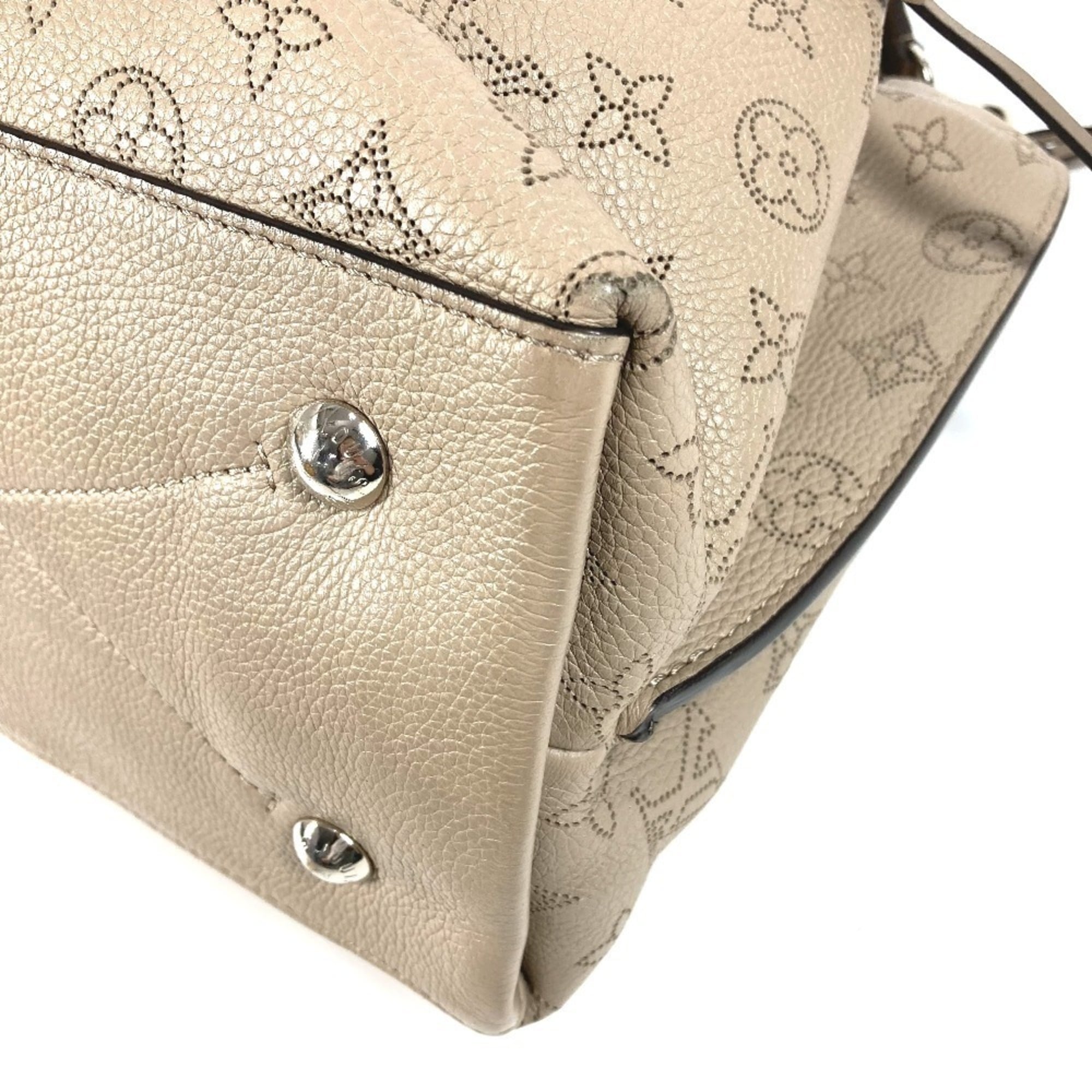 Louis Vuitton Beige Monogram Leather Handbag Shoulder Bag (Pre-Owned)