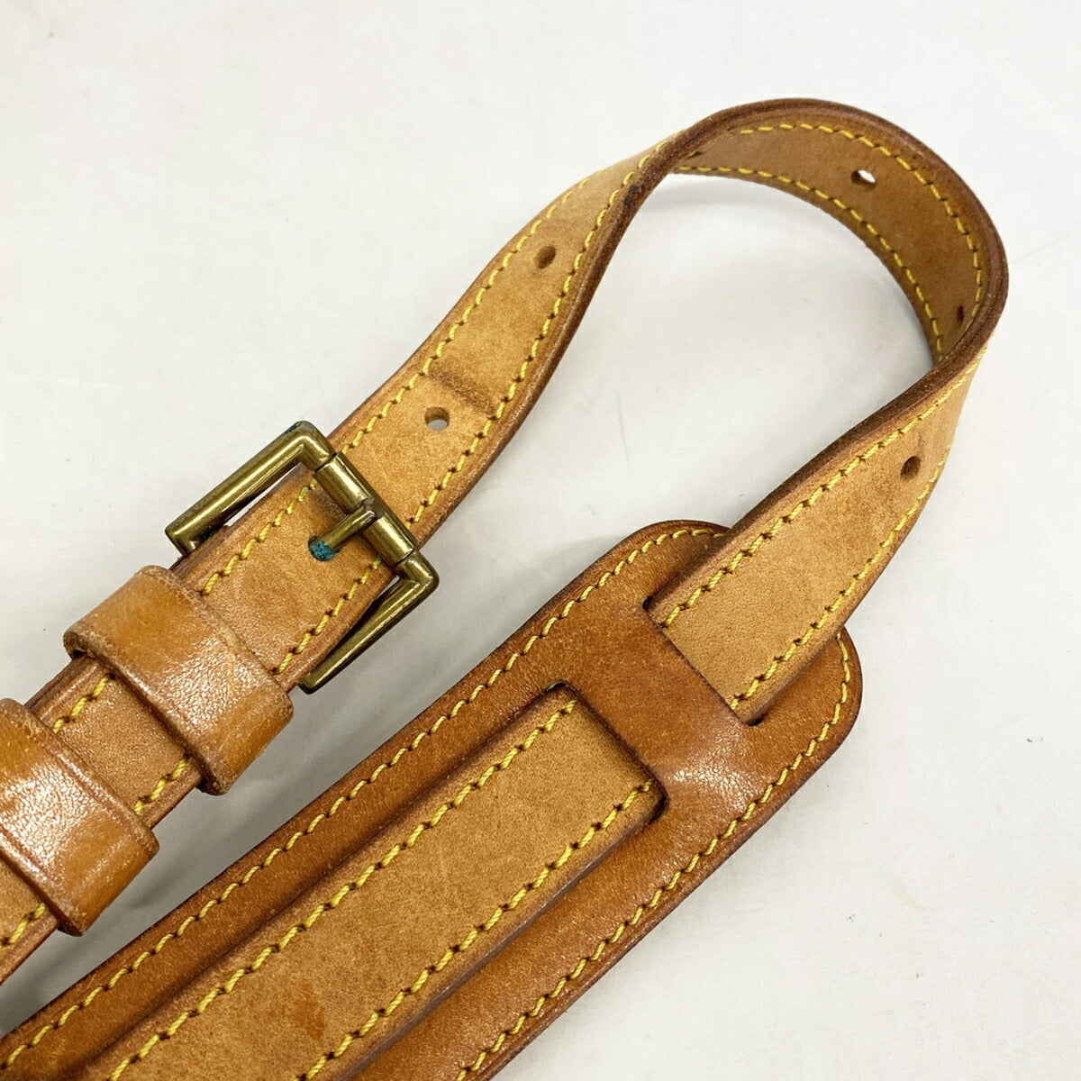 Louis Vuitton Brown Shoulder Bag (Pre-Owned)