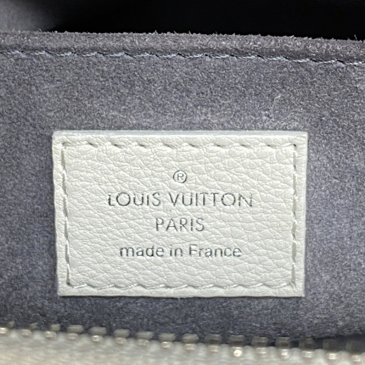Louis Vuitton Blanc Casse Handbag (Pre-Owned)