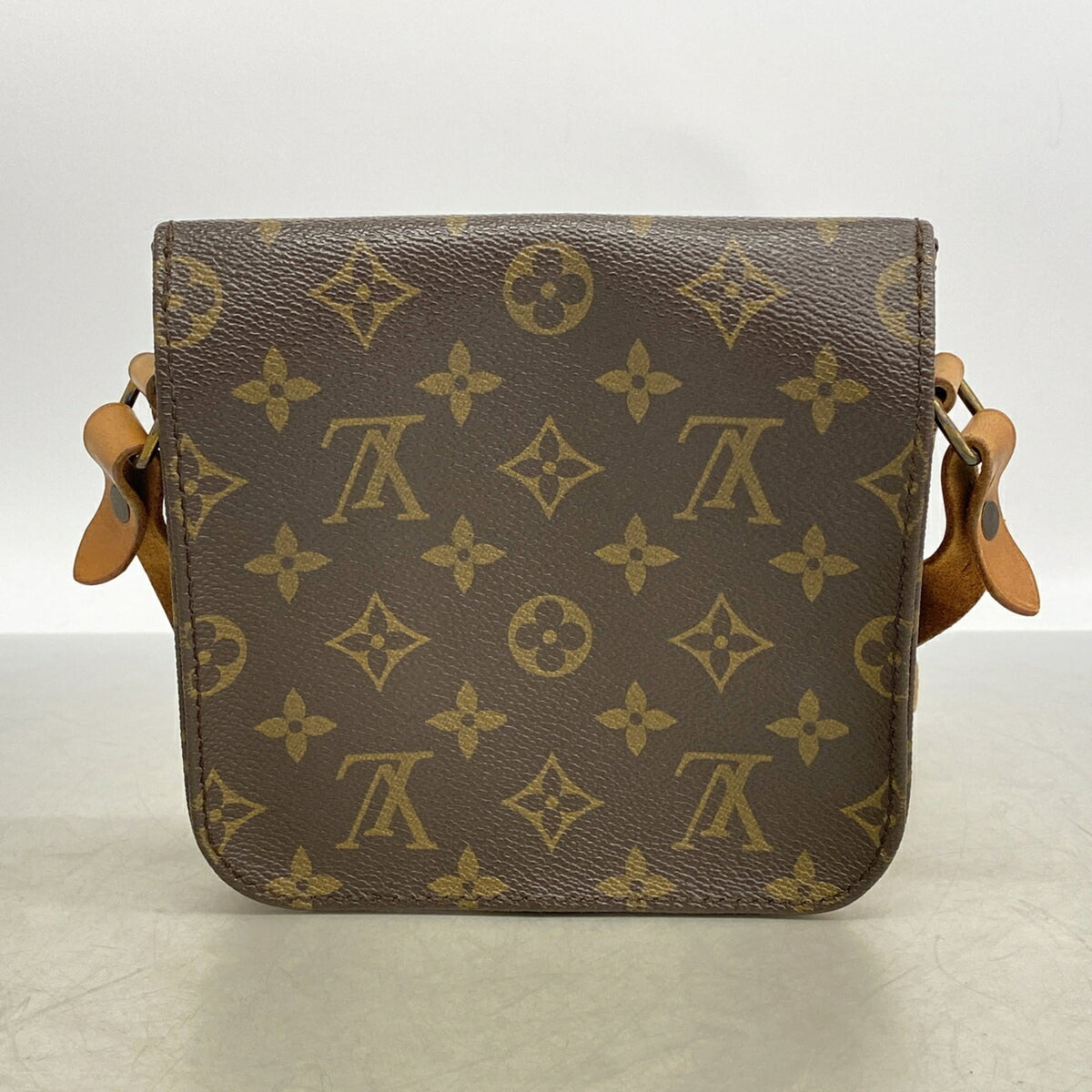Louis Vuitton Brown Shoulder Bag (Pre-Owned)