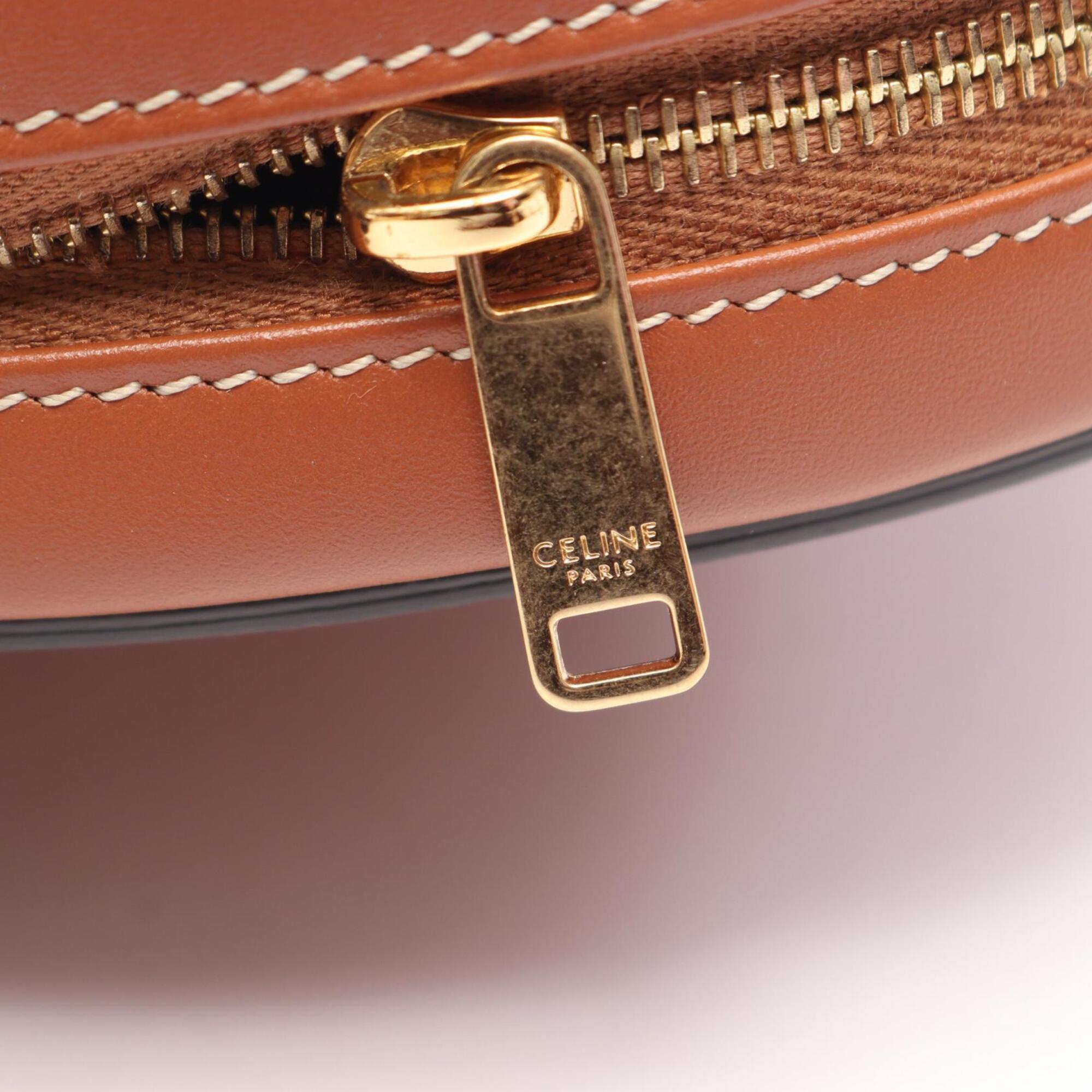 Celine Brown Leather Shoulder Bag (Pre-Owned)