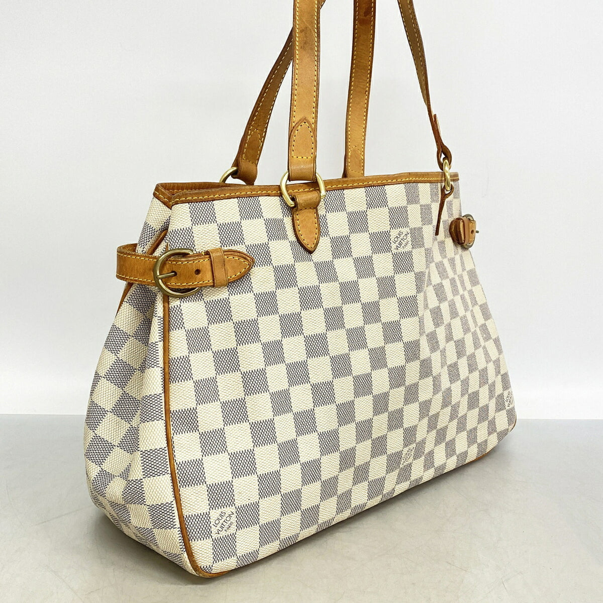 Louis Vuitton White Tote Bag (Pre-Owned)