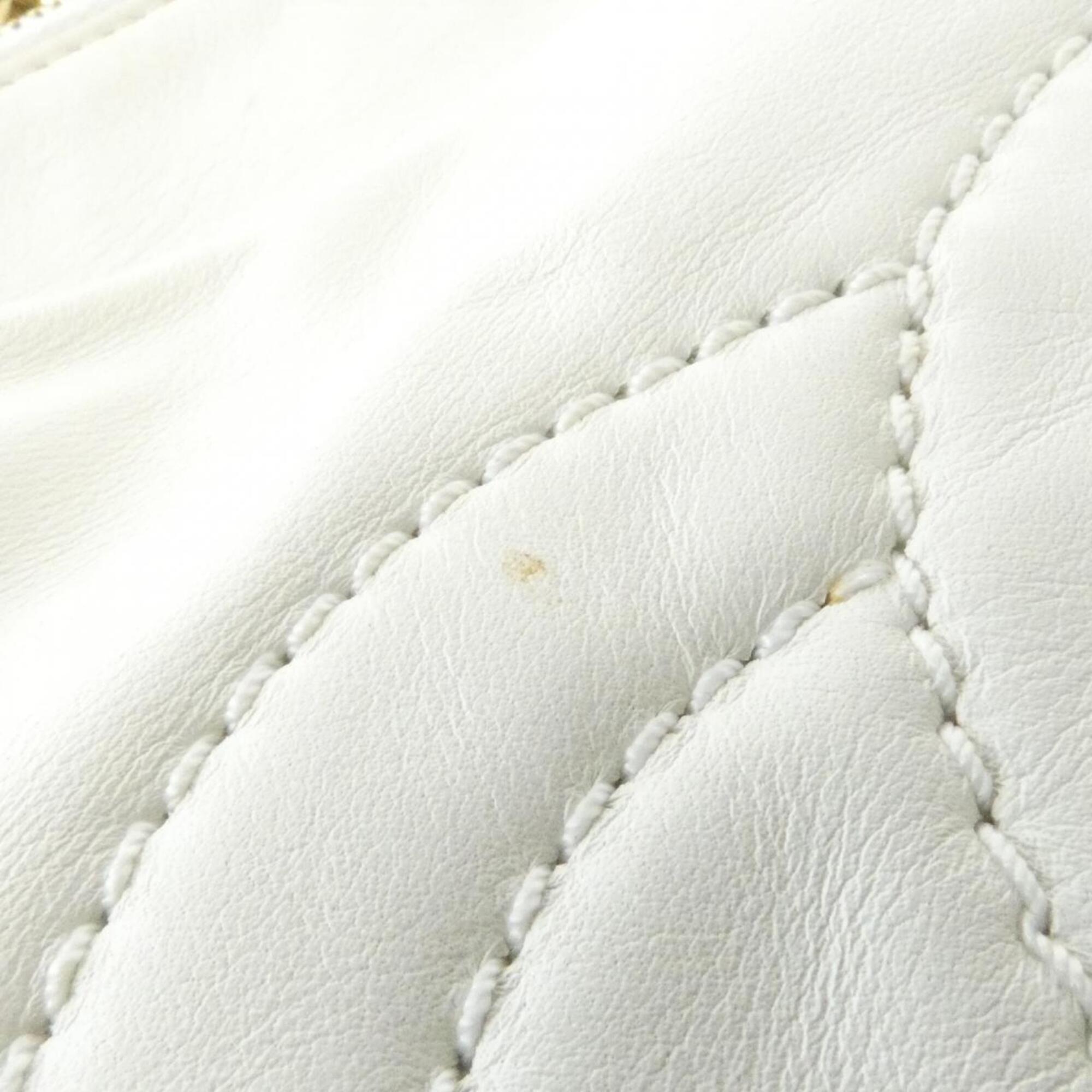 Chanel Ivory White Leather Shoulder Bag (Pre-Owned)