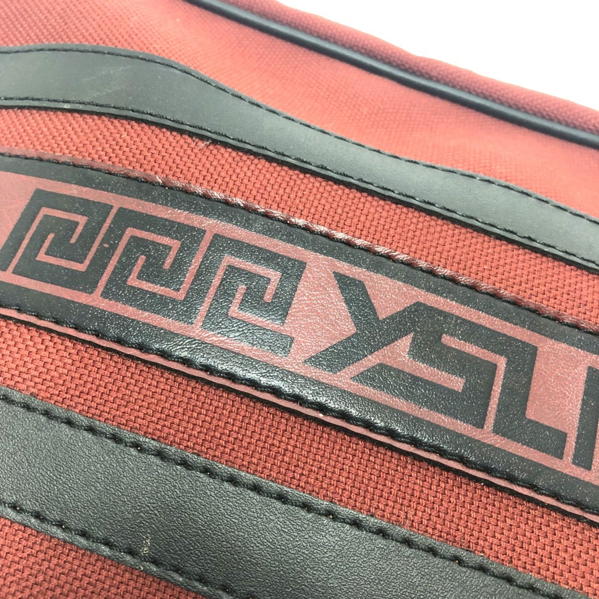 Yves Saint Laurent Red Other Shoulder Bag (Pre-Owned)