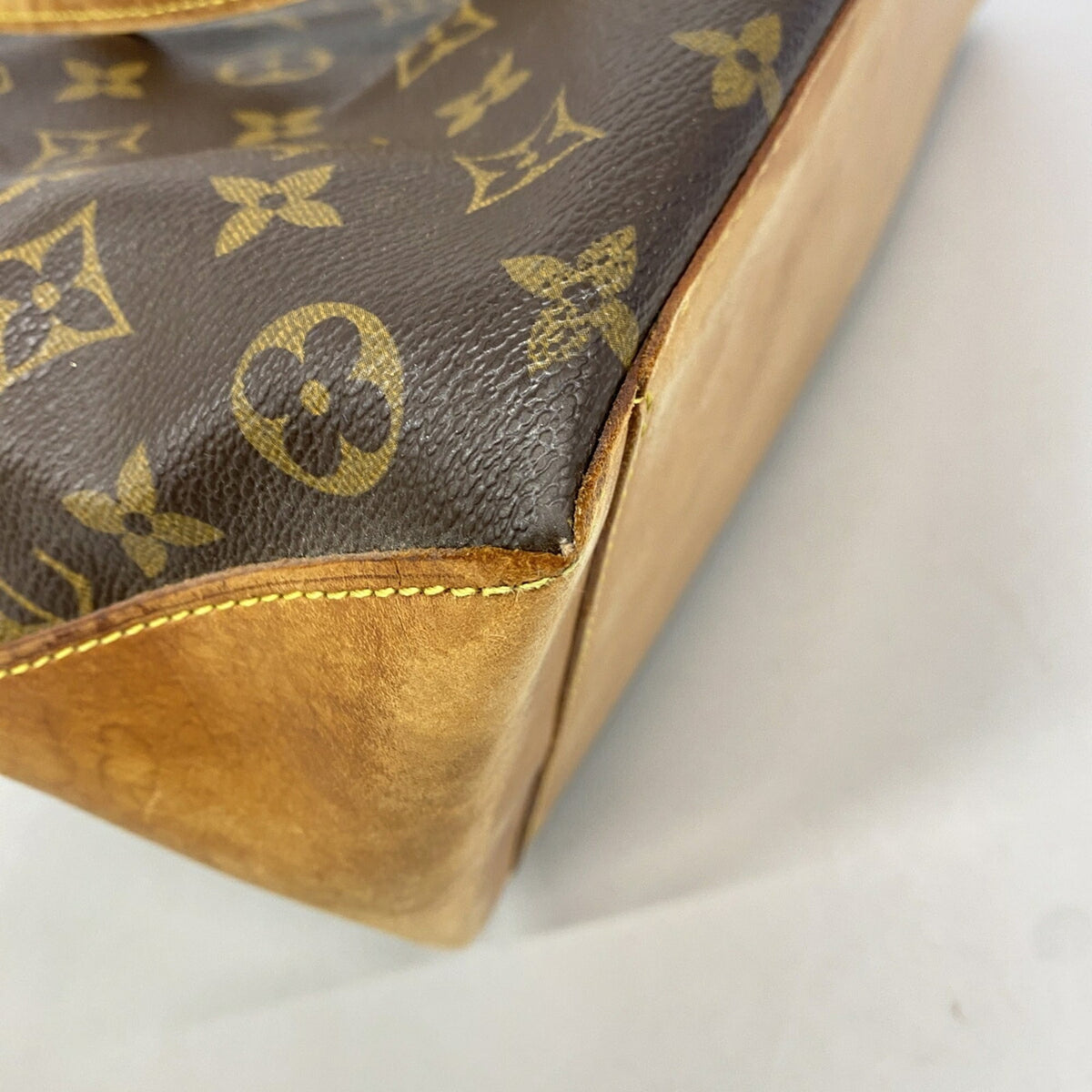 Louis Vuitton Brown Tote Bag (Pre-Owned)