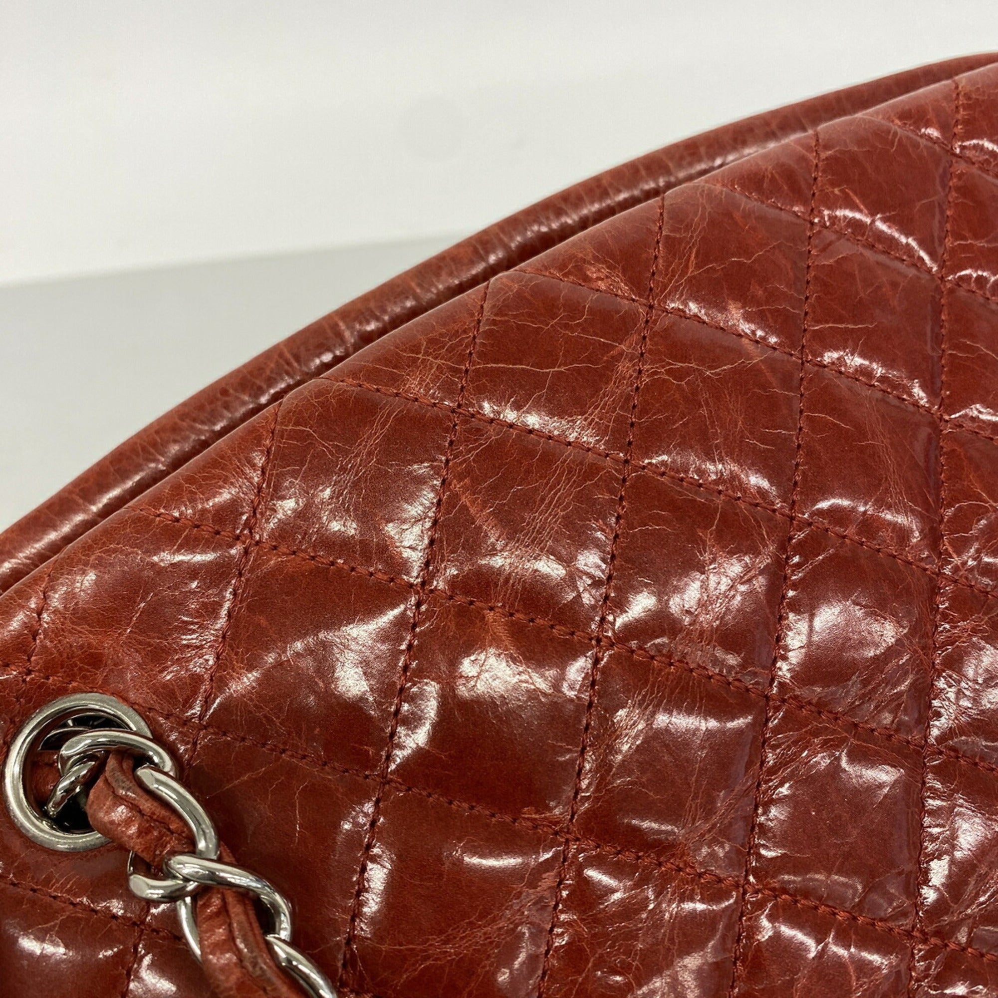 Chanel Red Color Leather Shoulder Bag (Pre-Owned)